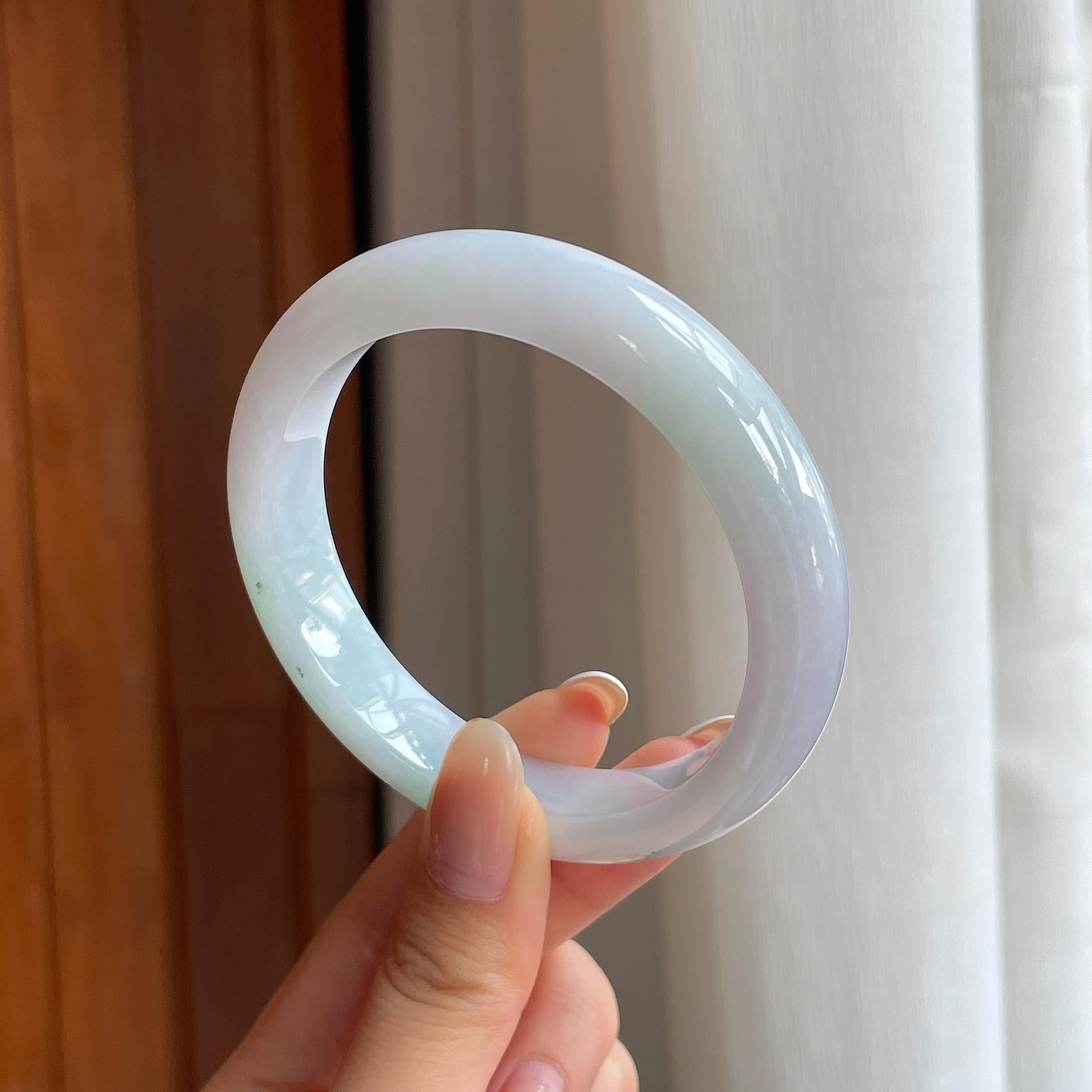糯冰白底青翡翠平安镯（59.6mm)（yc399301）