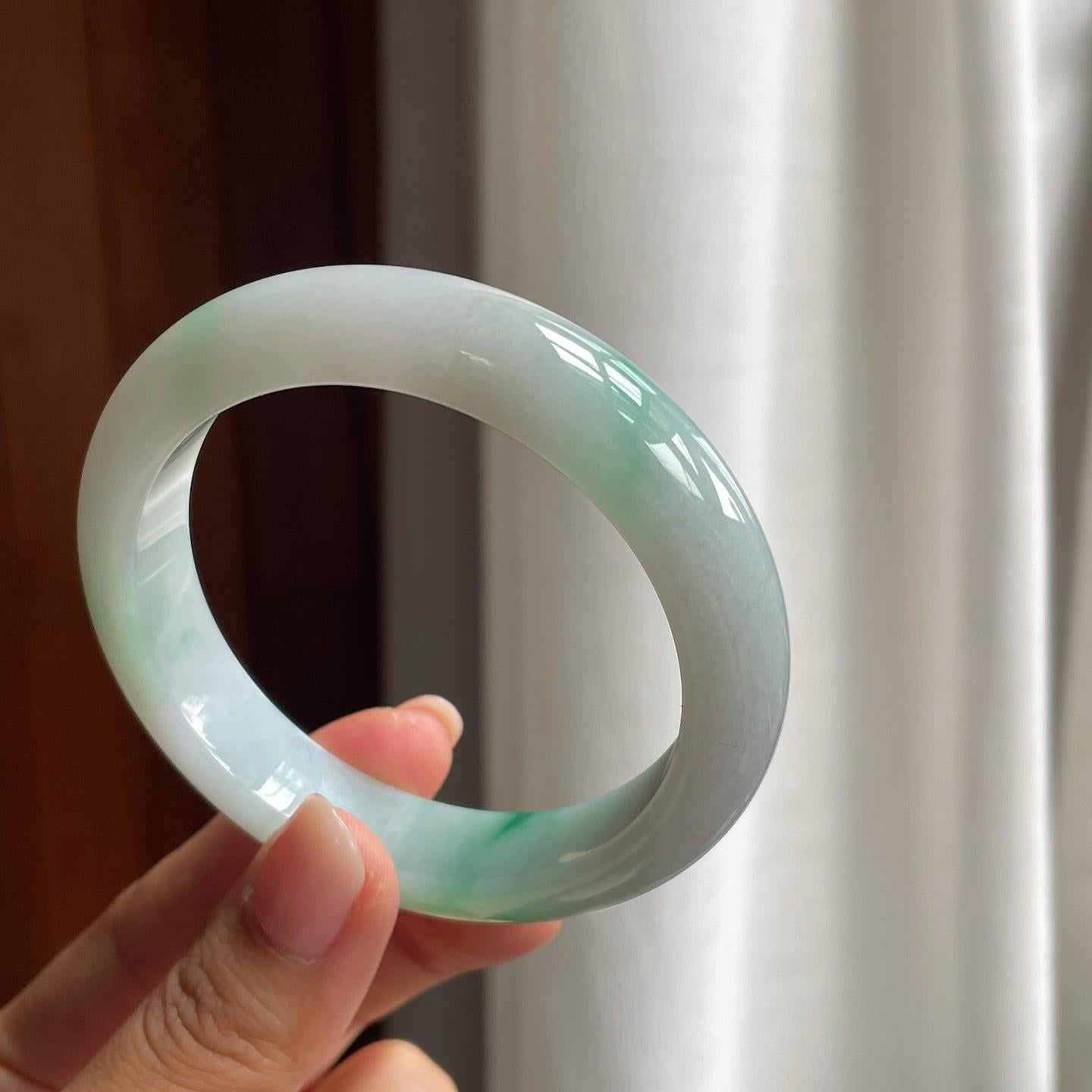 糯冰带色翡翠平安镯（57.5mm）（yc377983）