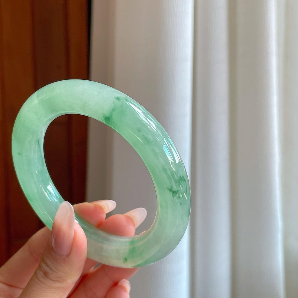 糯冰晴水飘花翡翠圆条手镯（56.7mm）（yc272895）
