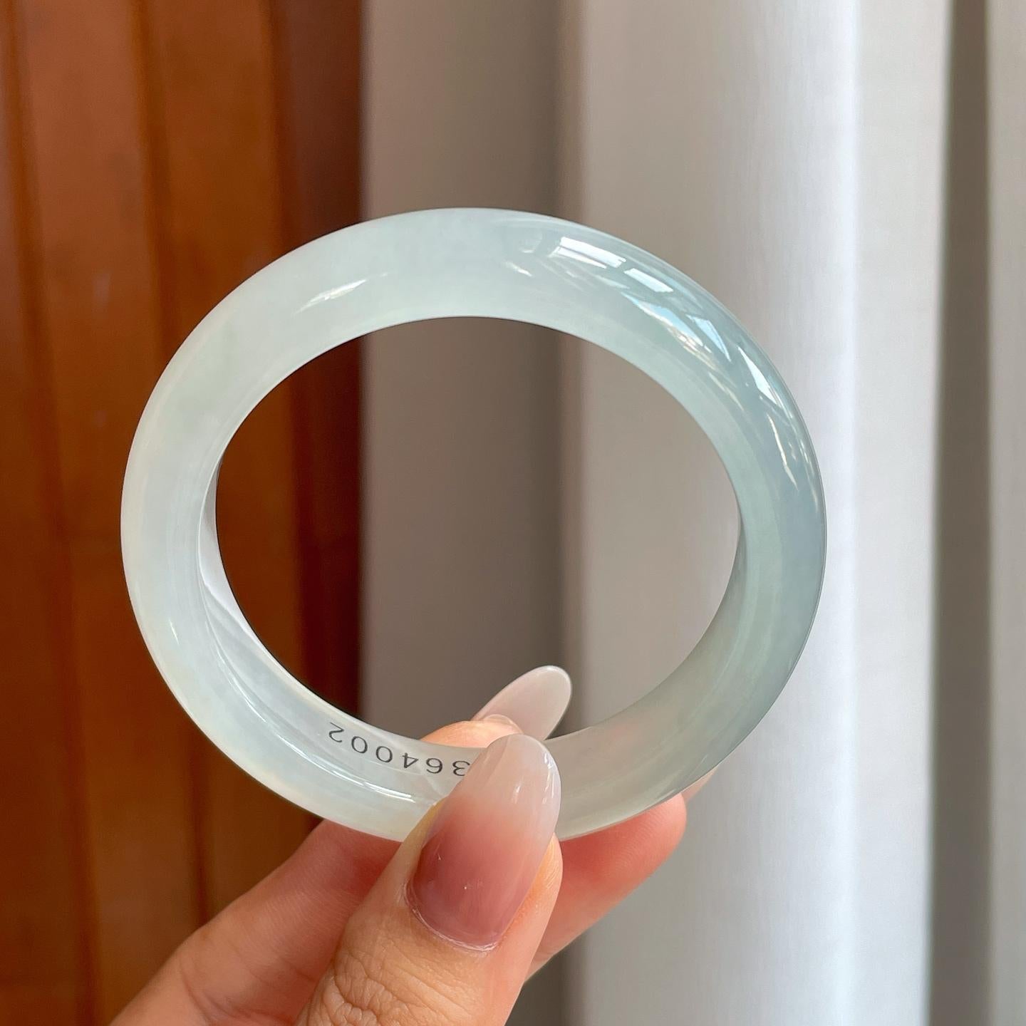 冰种淡底色翡翠平安镯（55mm）（yc266505）