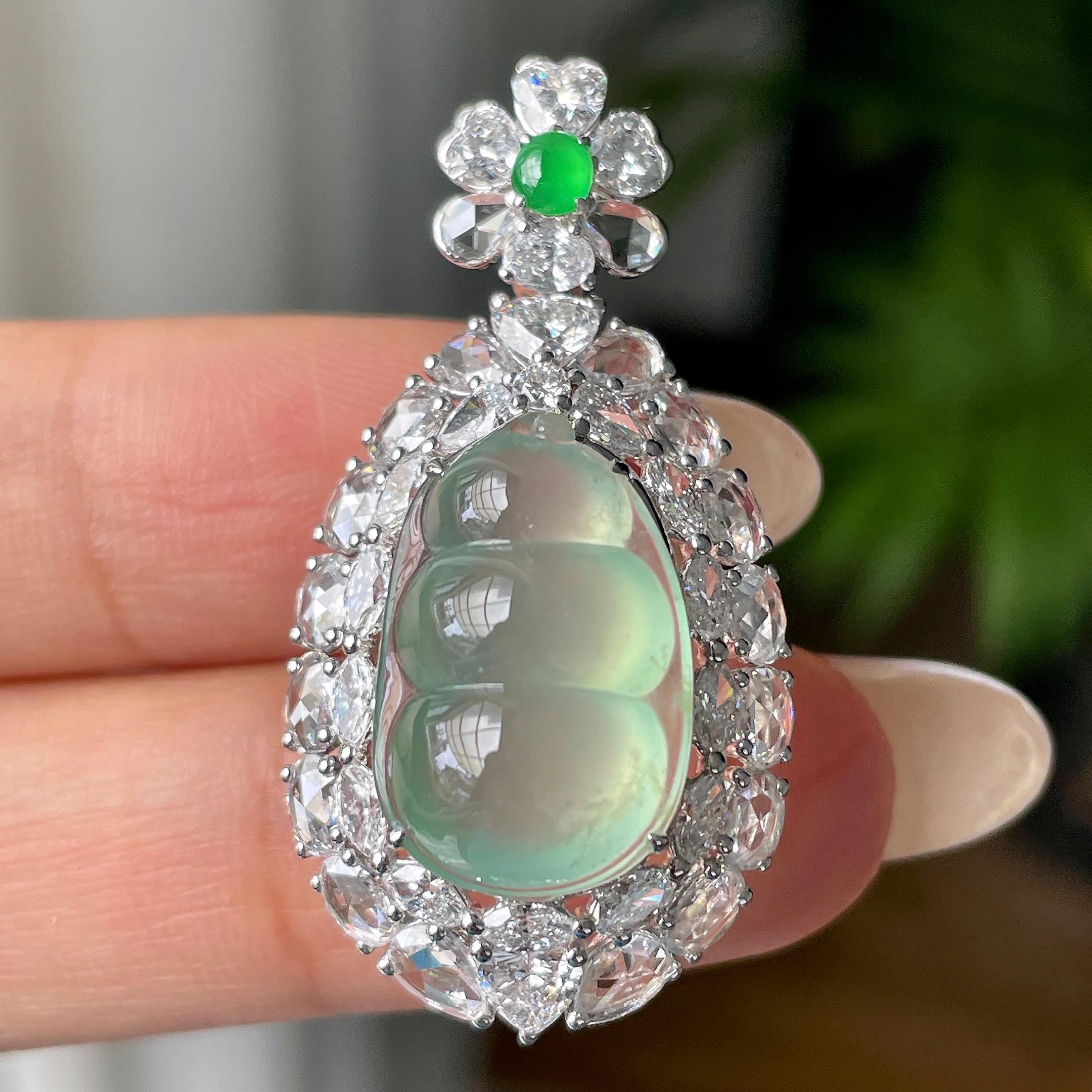 18k金钻镶冰种晴水福豆吊坠            天然缅甸A货翡翠（yc402991）