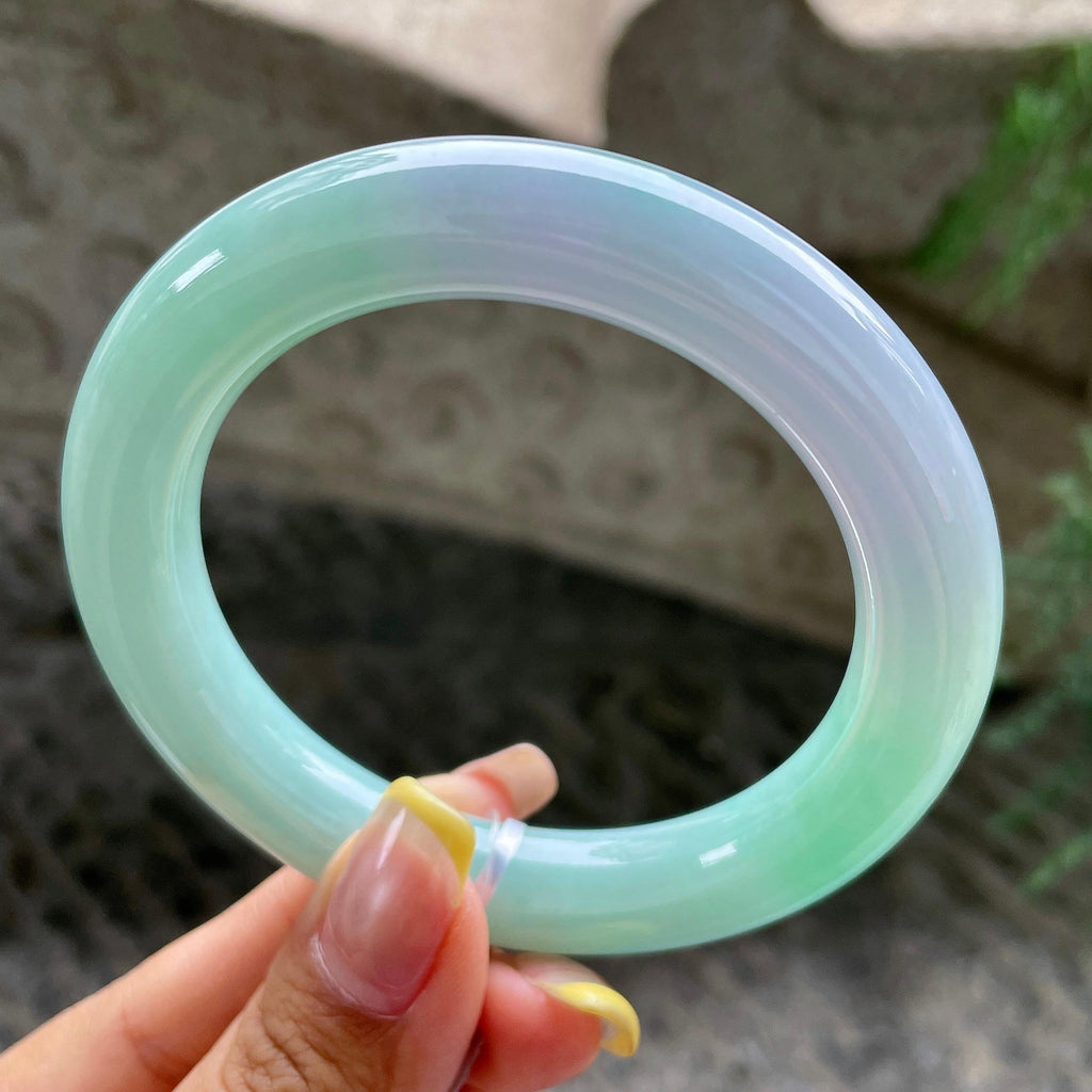 大圈口     细糯种春彩圆条手镯58.2圈      天然缅甸A货翡翠（yc392738）