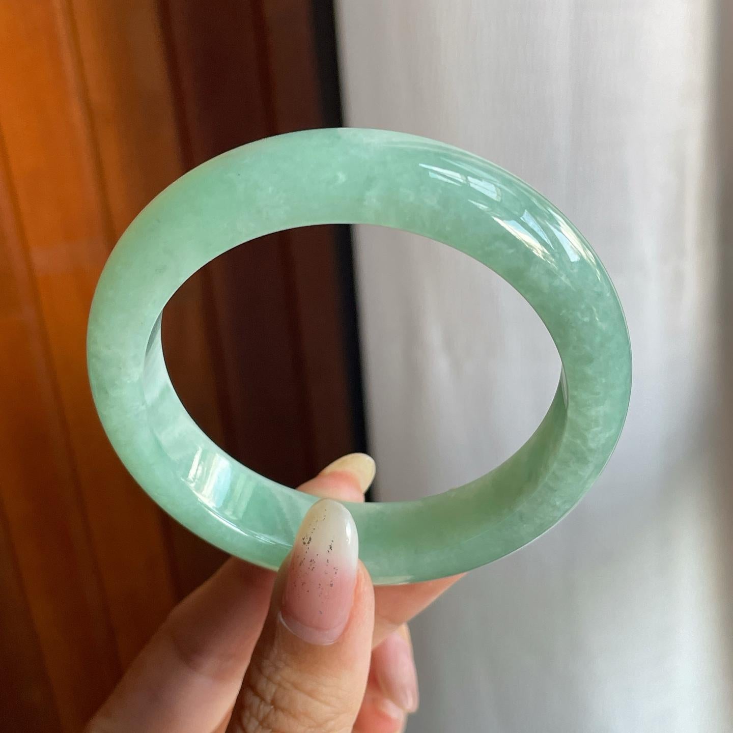 细糯种晴底翡翠平安镯（55.8mm）（yc220796）