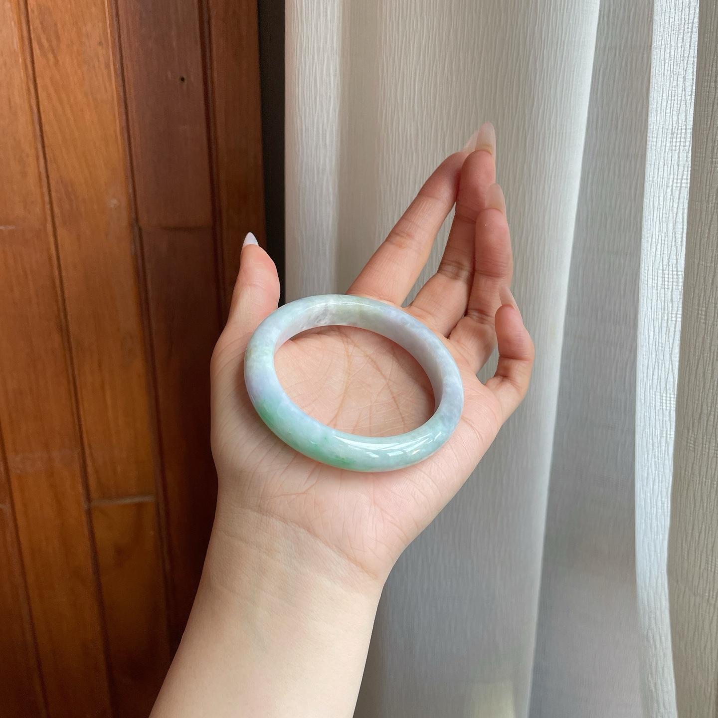 细糯冰飘花翡翠平安镯（54mm）（yc282590）