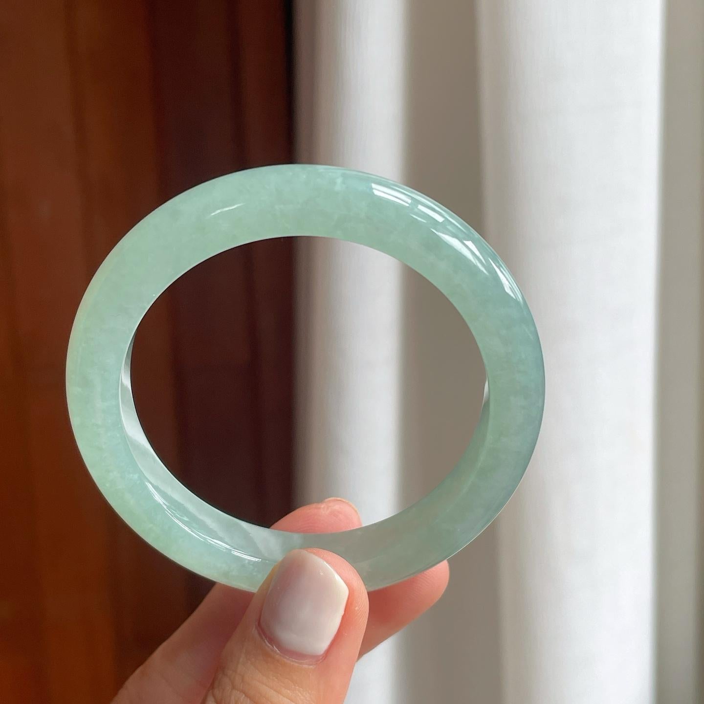 糯冰晴底翡翠平安镯（52mm）（yc249161）