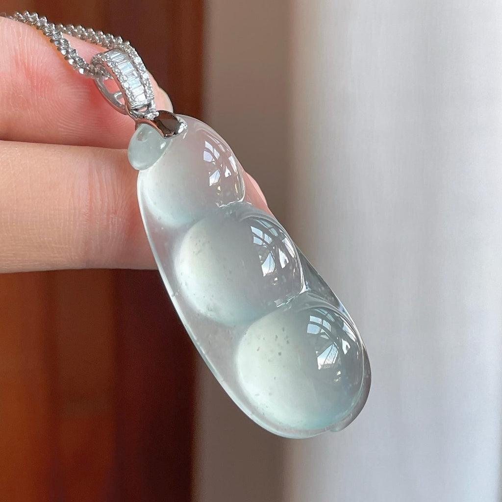 18k金扣头冰种无色翡翠豆子（yc382860）