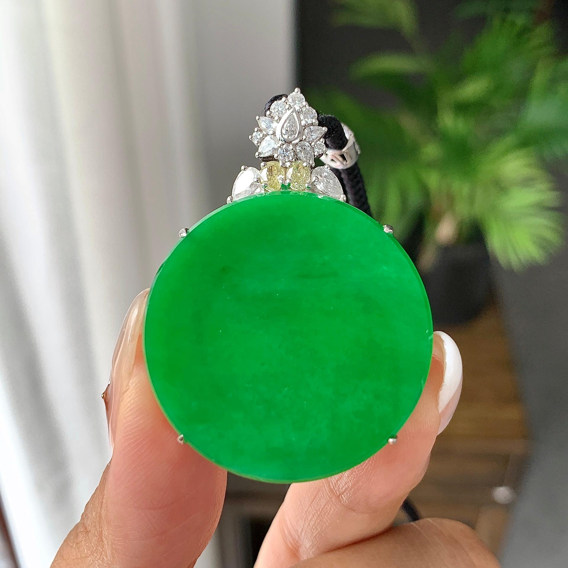 18K金钻镶冰种满绿无事牌吊坠（yc248218）