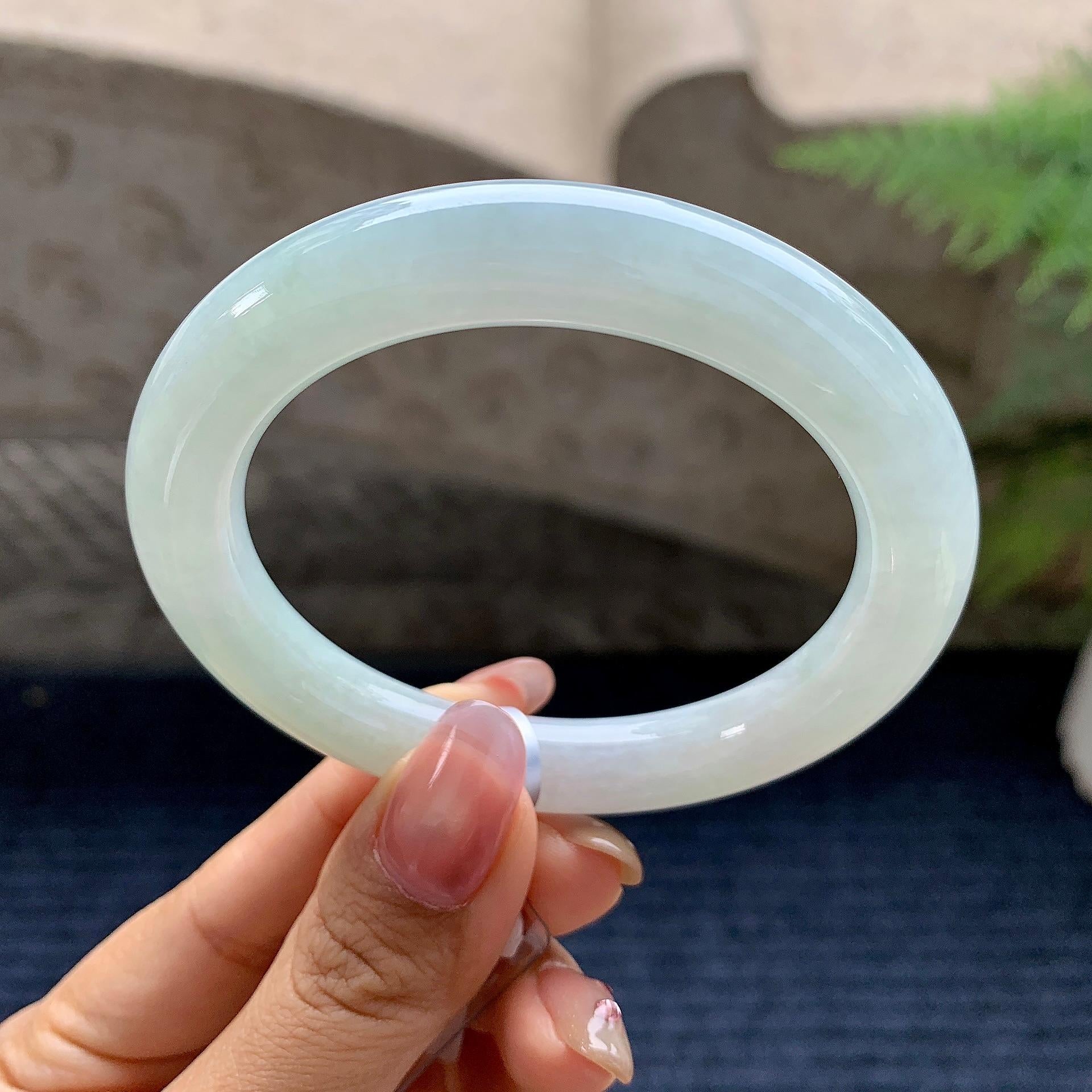 细糯种淡晴底圆条手镯（55.5mm）（yc281534）
