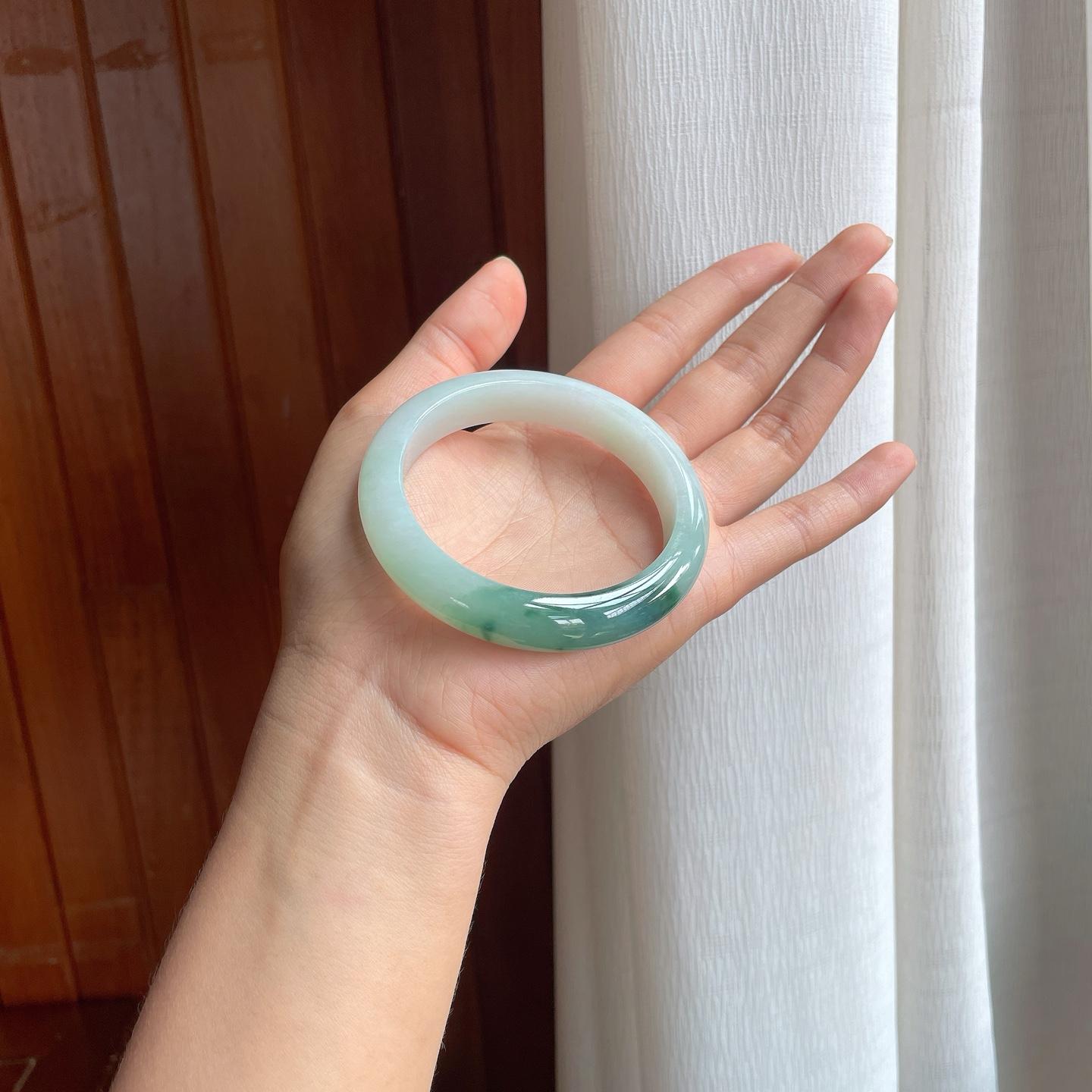 糯冰飘花翡翠平安镯（57.8mm）（yc397218）