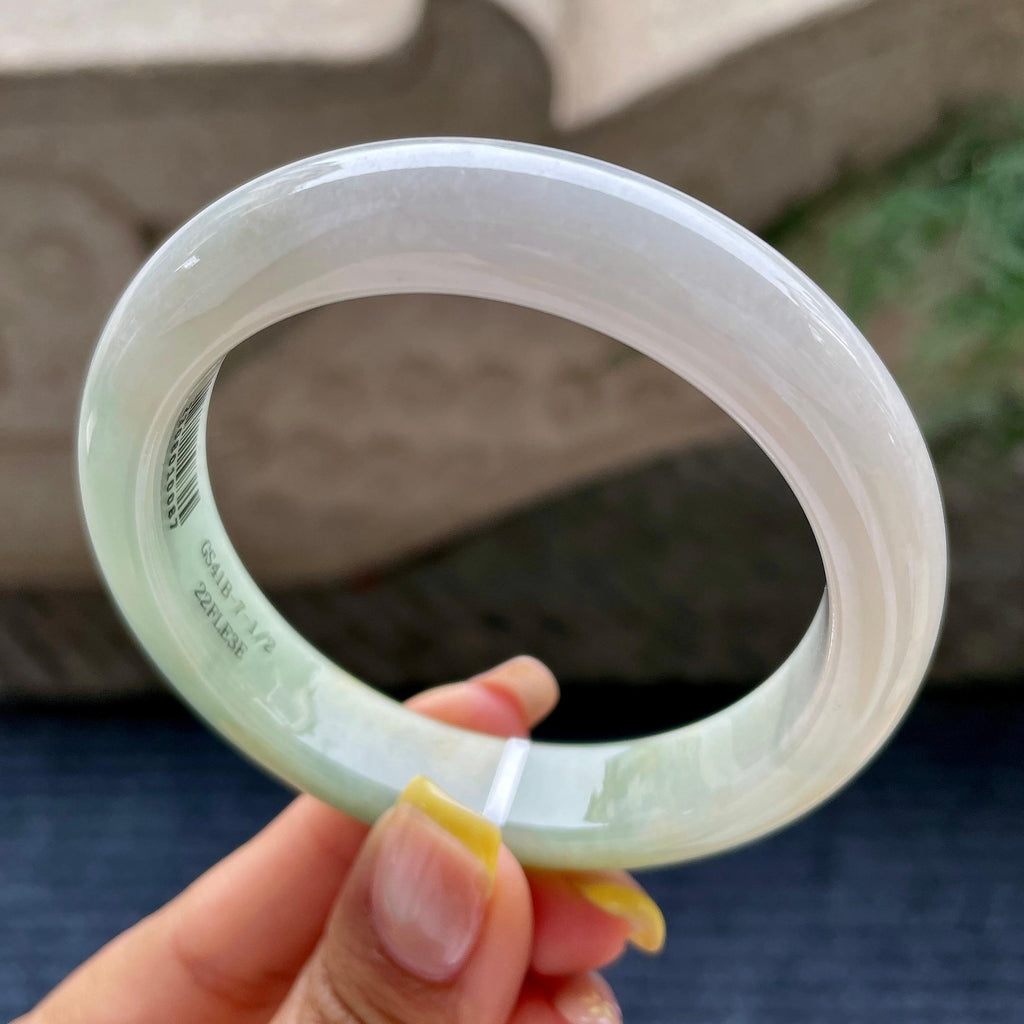 细糯种飘黄翡正圈平安镯57.1圈       天然缅甸A货翡翠（yc376054）