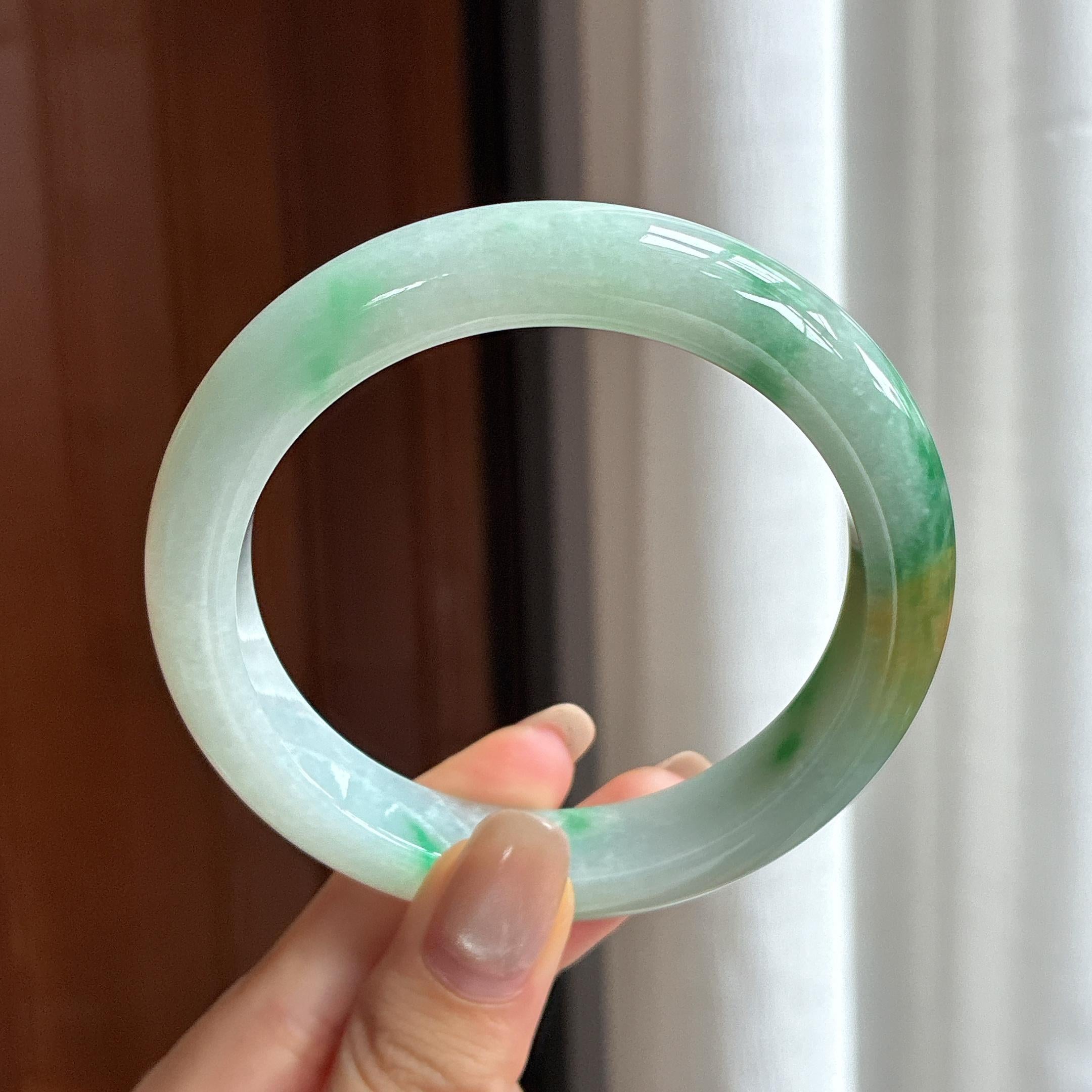 Vòng tay phỉ thúy chính khuyên hòa bình vàng xanh loại hạt mịn miệng lớn 59 khuyên Phỉ thúy A Miến Điện tự nhiên (yc450484)
