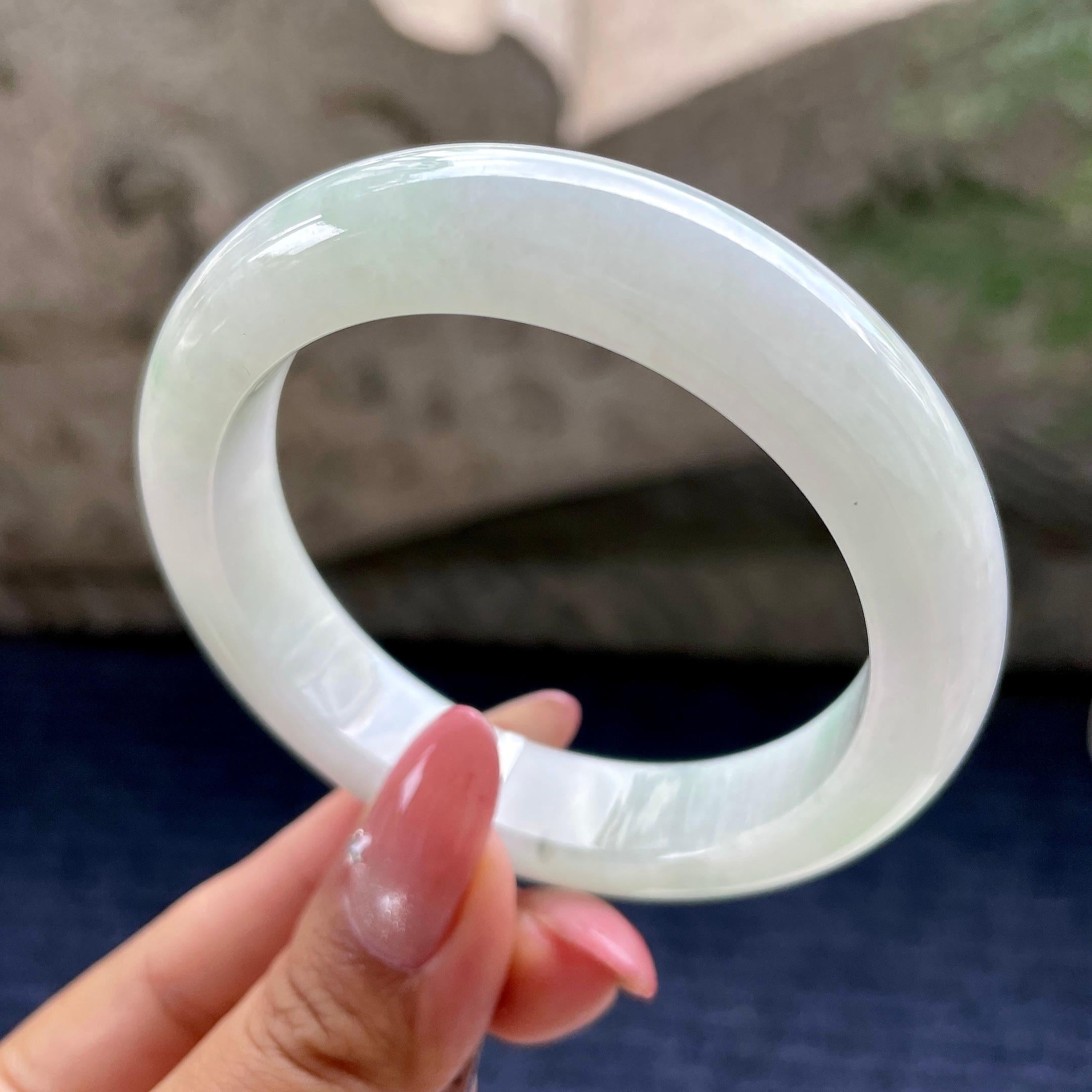 细糯种飘花正圈平安镯55.4圈         天然缅甸A货翡翠（yc433748）