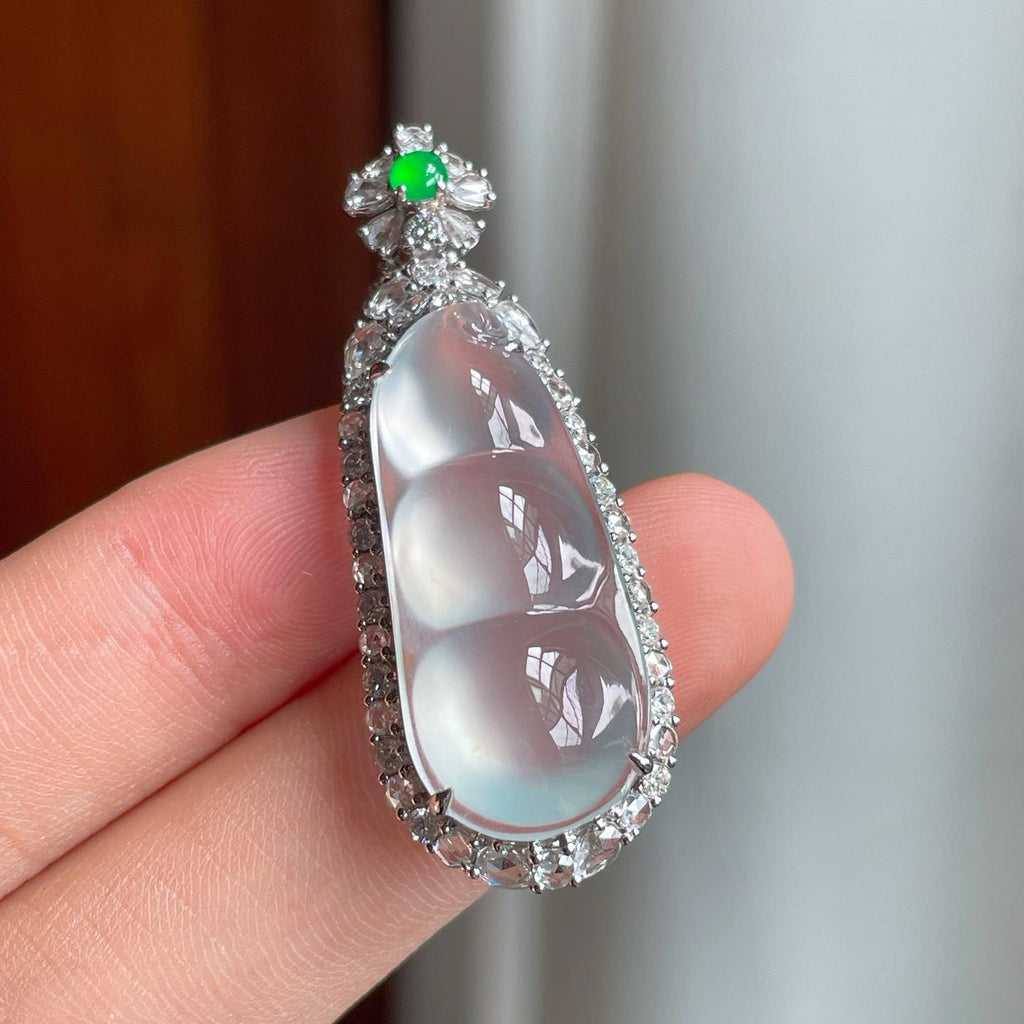 18k金镶冰种无色翡翠豆子（yc250570）