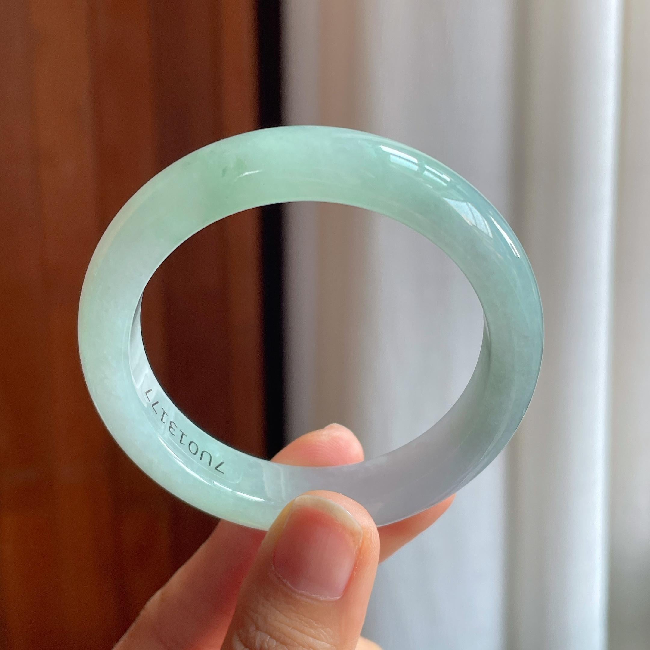 糯冰淡春带彩翡翠平安镯（51.3mm）（yc344649）