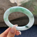 糯种飘绿花圆条手镯56.7圈      天然缅甸A货翡翠（yc421232）