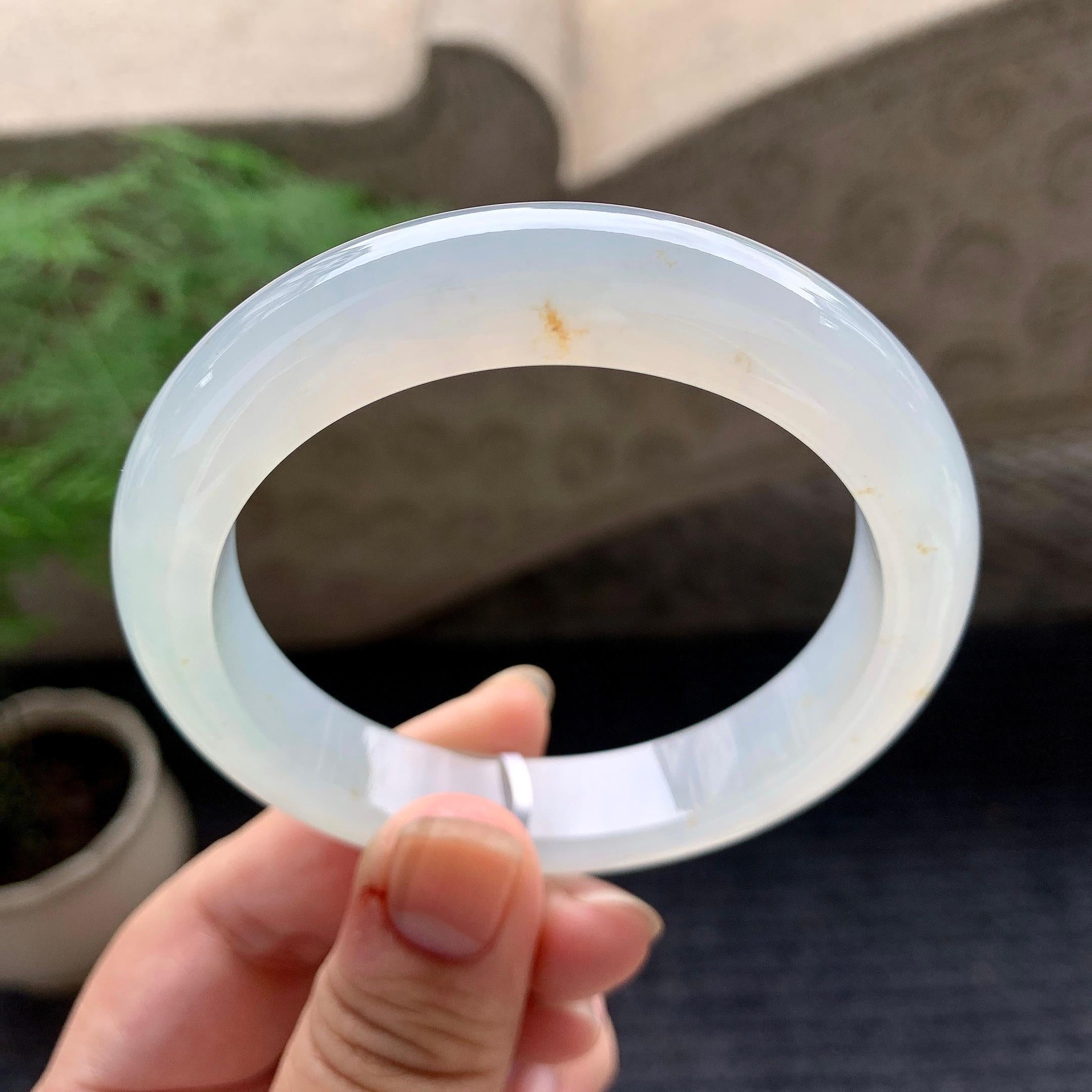 糯冰种淡晴底洒金平安镯（58mm）（yc196505）