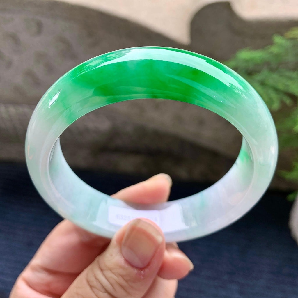 细糯种飘阳绿宽版轮胎手镯（59.8mm）（yc253725）