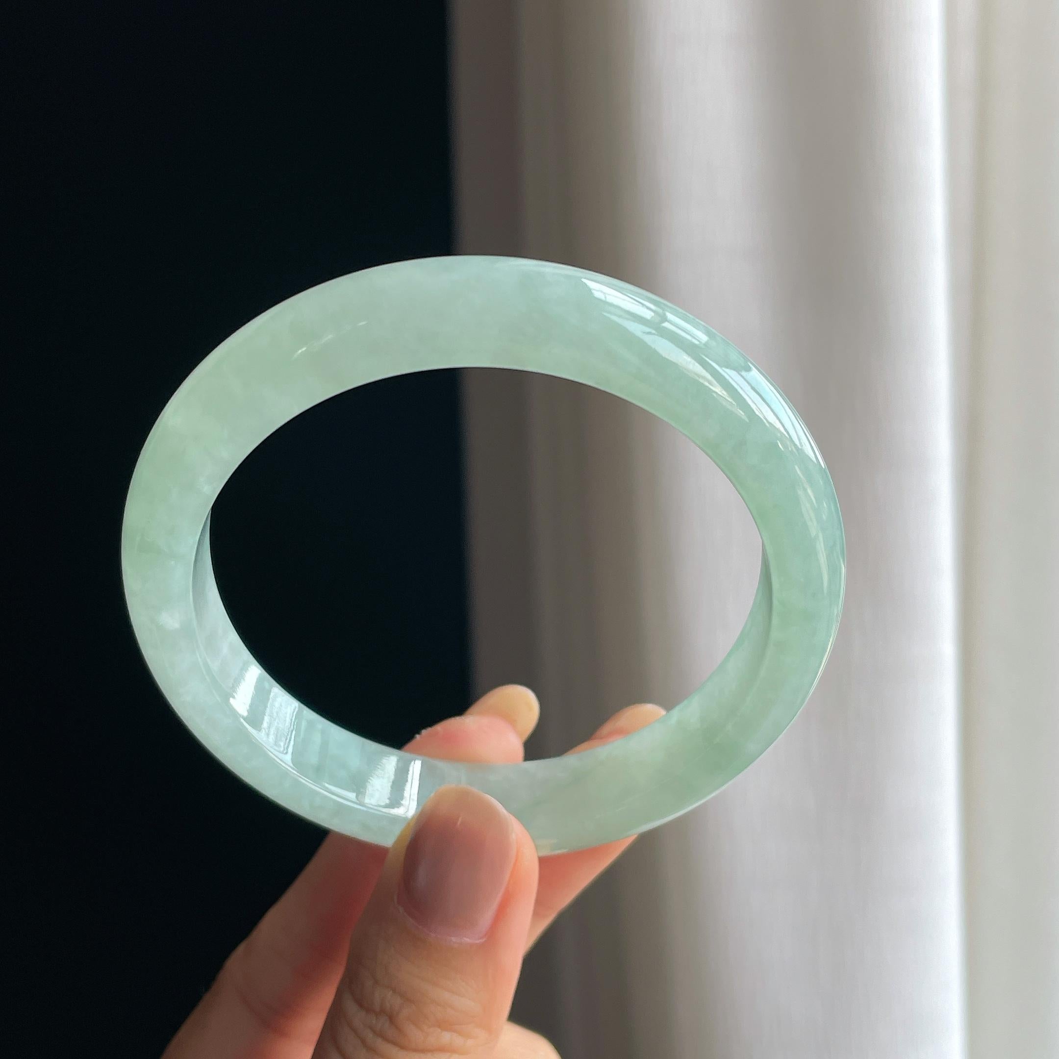 糯冰晴底翡翠平安镯（60.6mm）（yc413683）