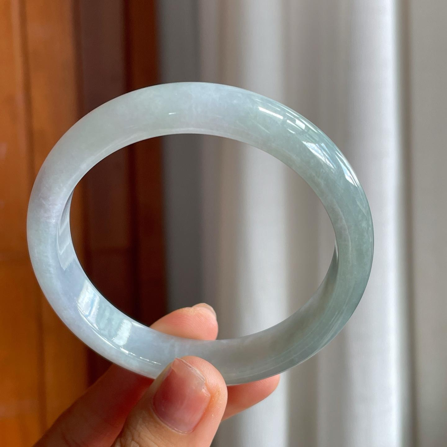 糯冰淡底色翡翠平安镯（59mm）（yc215245）