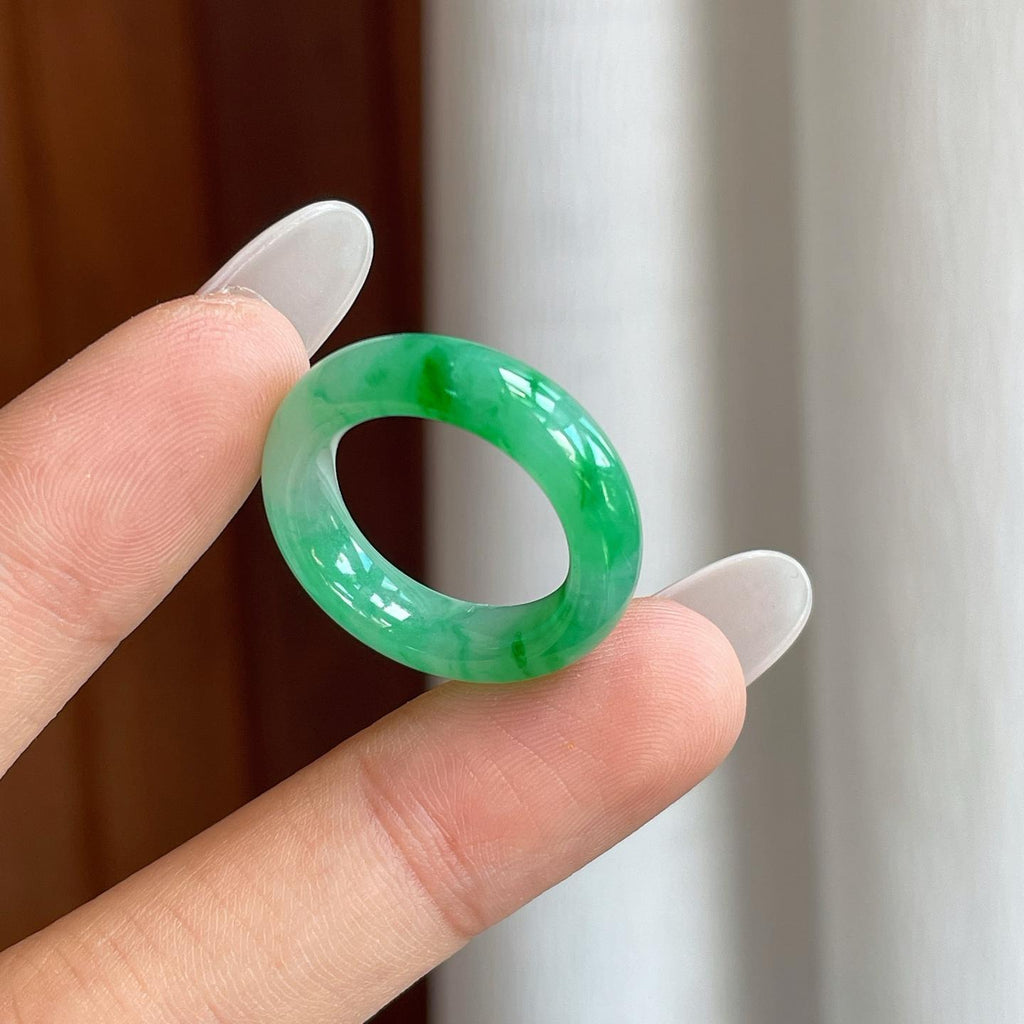糯冰带色翡翠戒圈（yc258408）