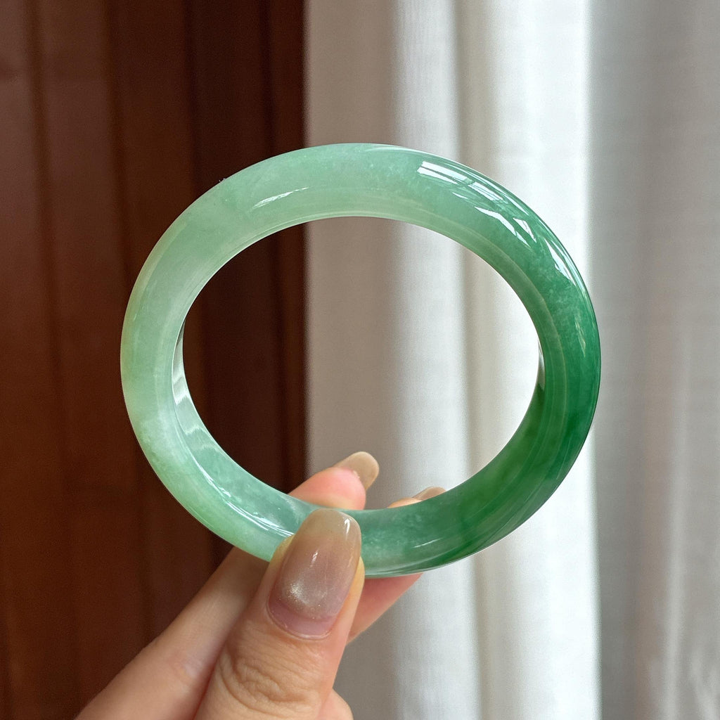 Vòng tay tròn bình an ngọc phỉ thúy Miến Điện tự nhiên loại A màu nước đục băng, vòng 56 (yc451555)