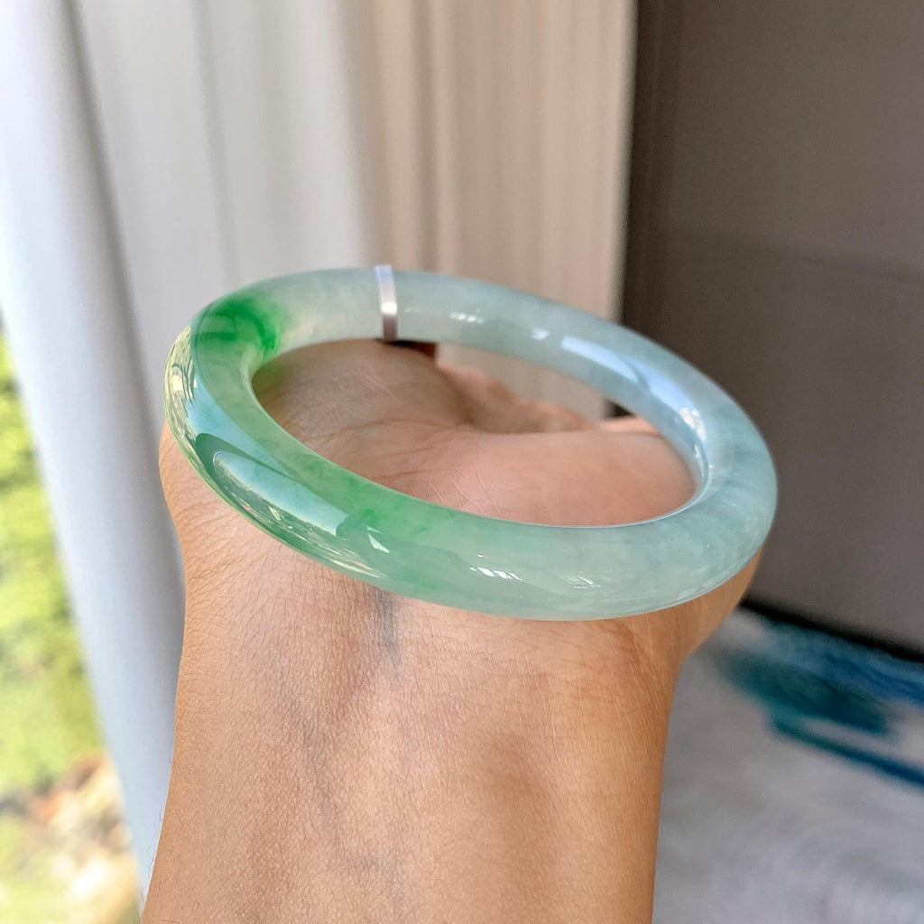 糯冰种飘花圆条手镯（53.5mm）（yc290114）