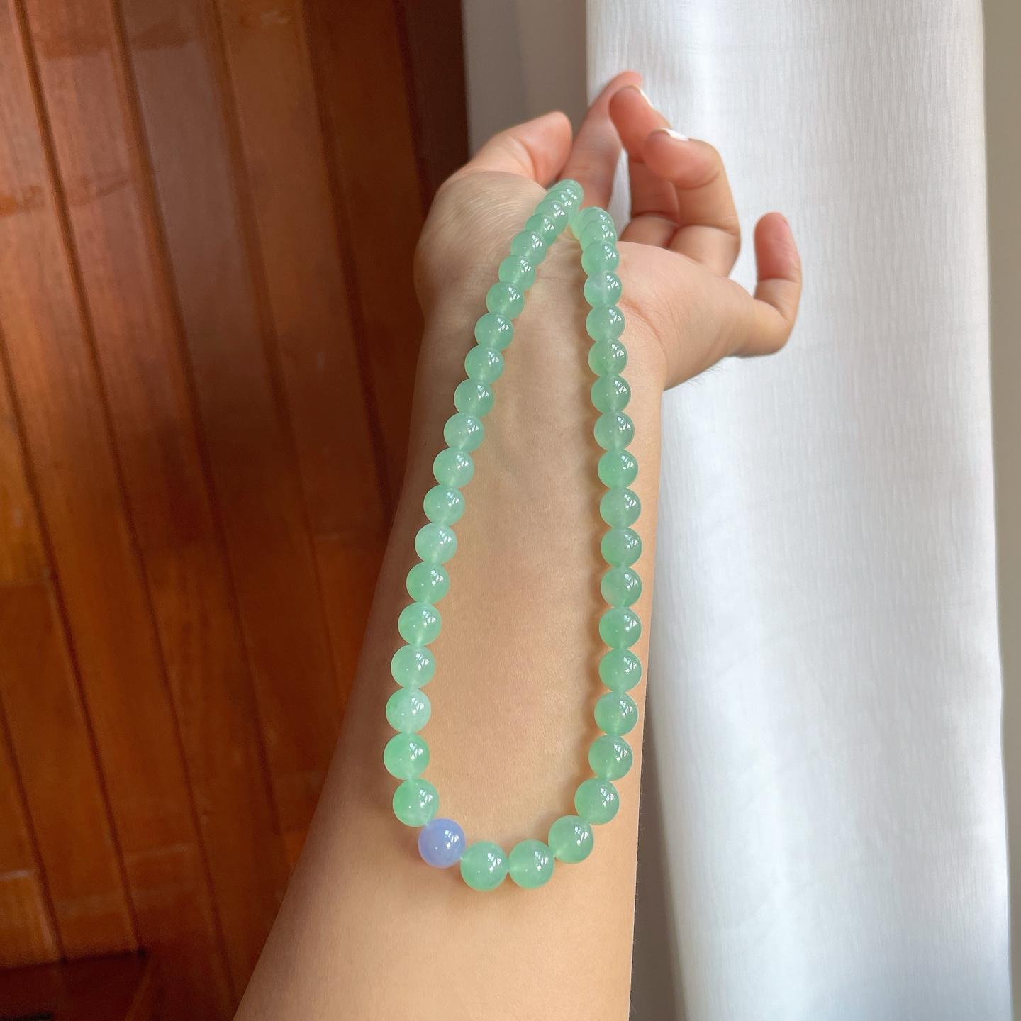 冰种晴绿底翡翠珠串项链（yc247175）