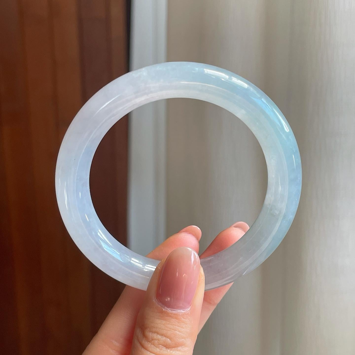 冰种淡底色翡翠圆条手镯（53mm)（yc329561）