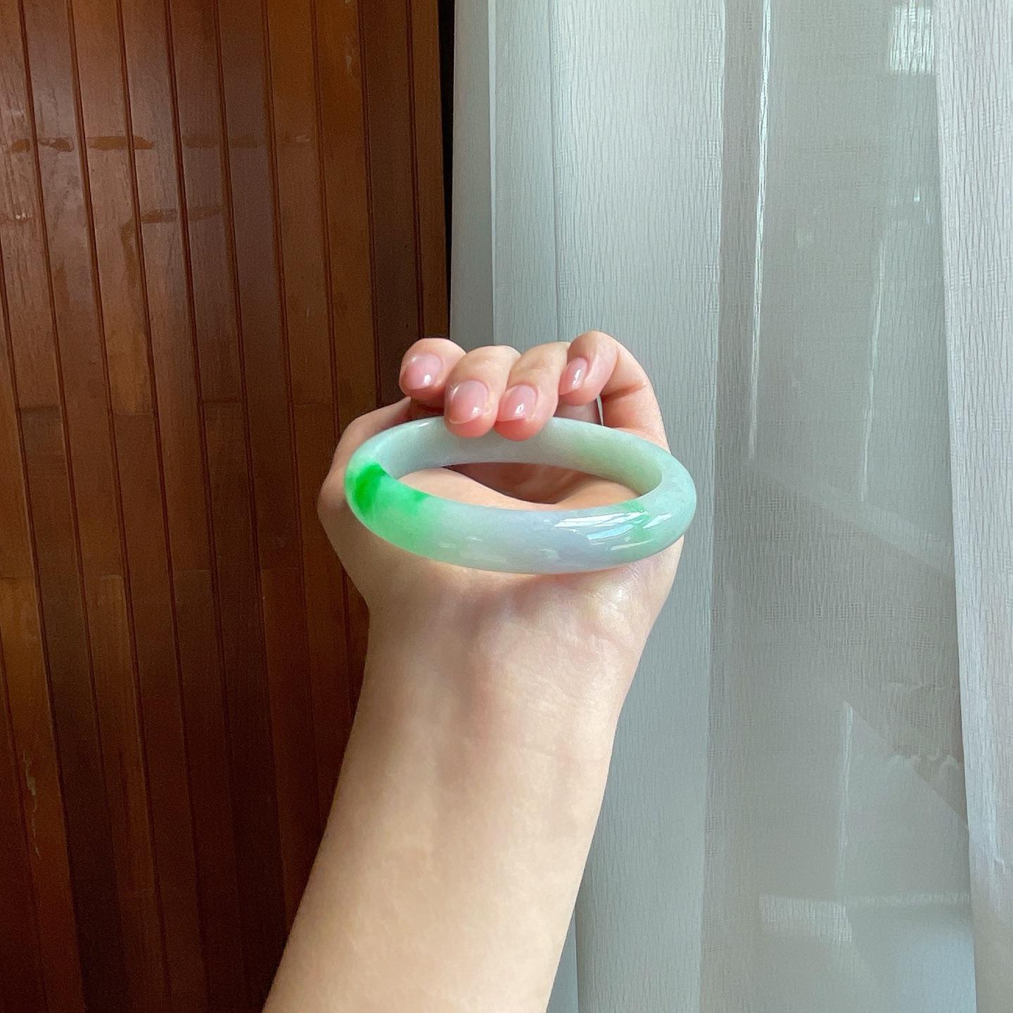 糯冰飘花翡翠平安镯（56mm)（yc323899）