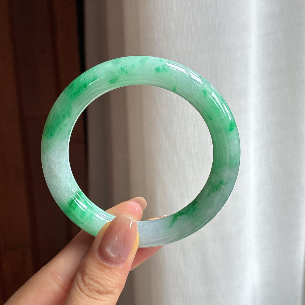 糯冰带色翡翠圆条手镯 54圈（yc429050）