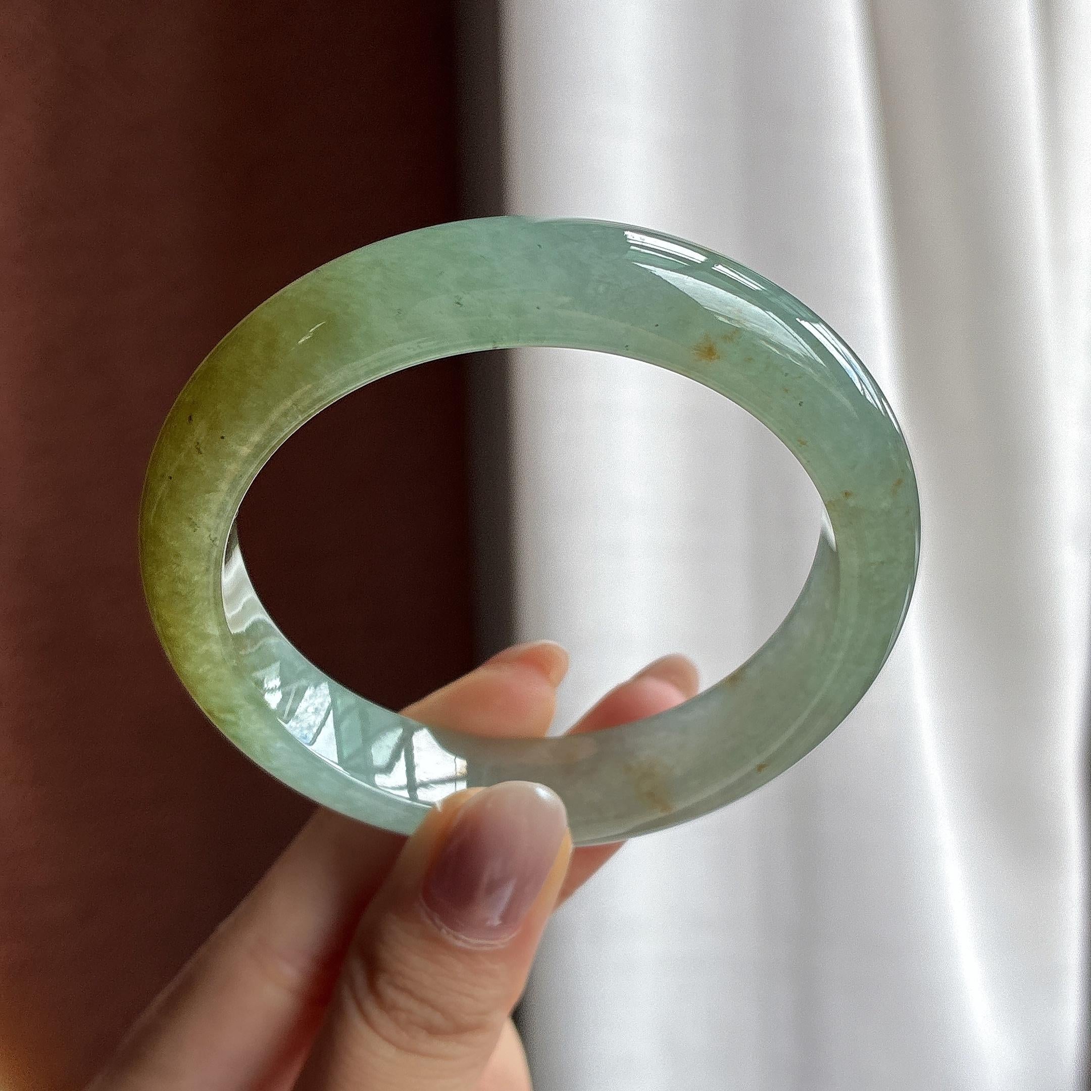 糯冰晴底黄翡带洒金正圈平安镯 55圈 天然缅甸Ａ货翡翠（yc528670）
