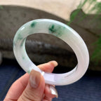 细糯种淡粉底飘绿花正圈平安镯  55.7圈口  天然缅甸A货翡翠（yc436254）