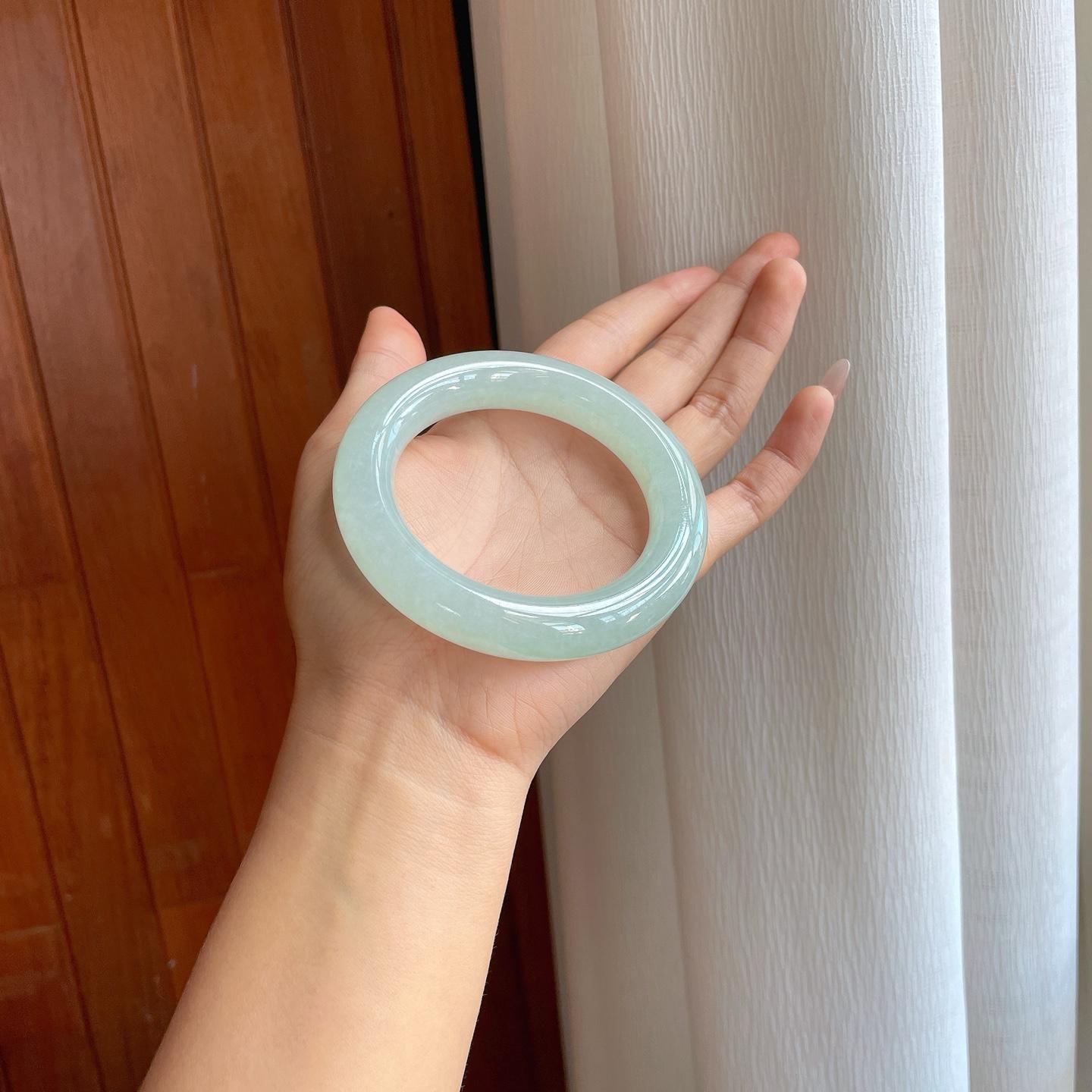 冰种晴底翡翠圆条手镯（58.4mm)（yc313012）