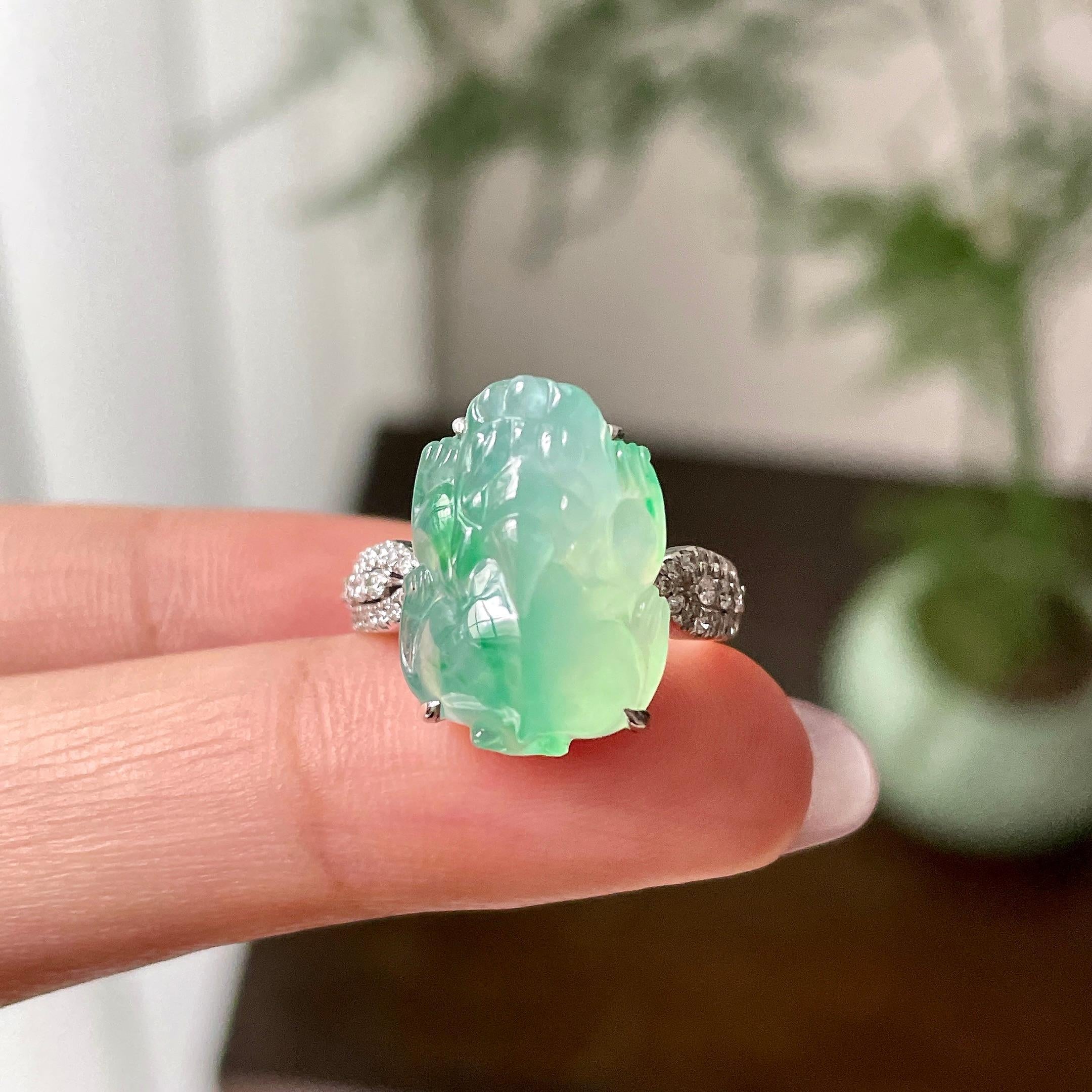 18k金钻镶糯冰种飘绿花貔貅戒指    天然缅甸A货翡翠（yc316469）