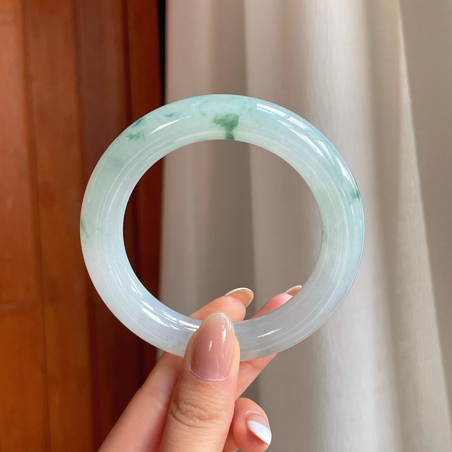 糯冰飘花翡翠圆条手镯（57.7mm)（yc373900）