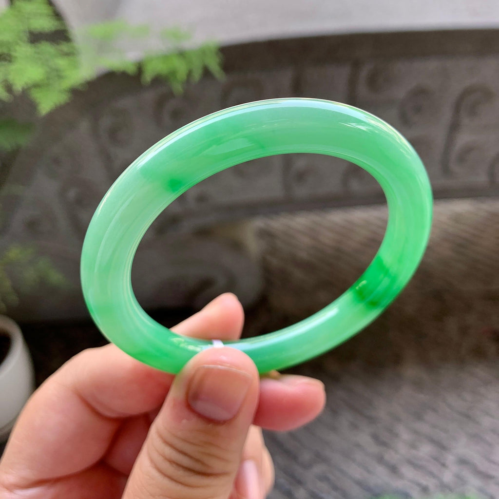细糯种飘阳绿圆条手镯（54mm）
