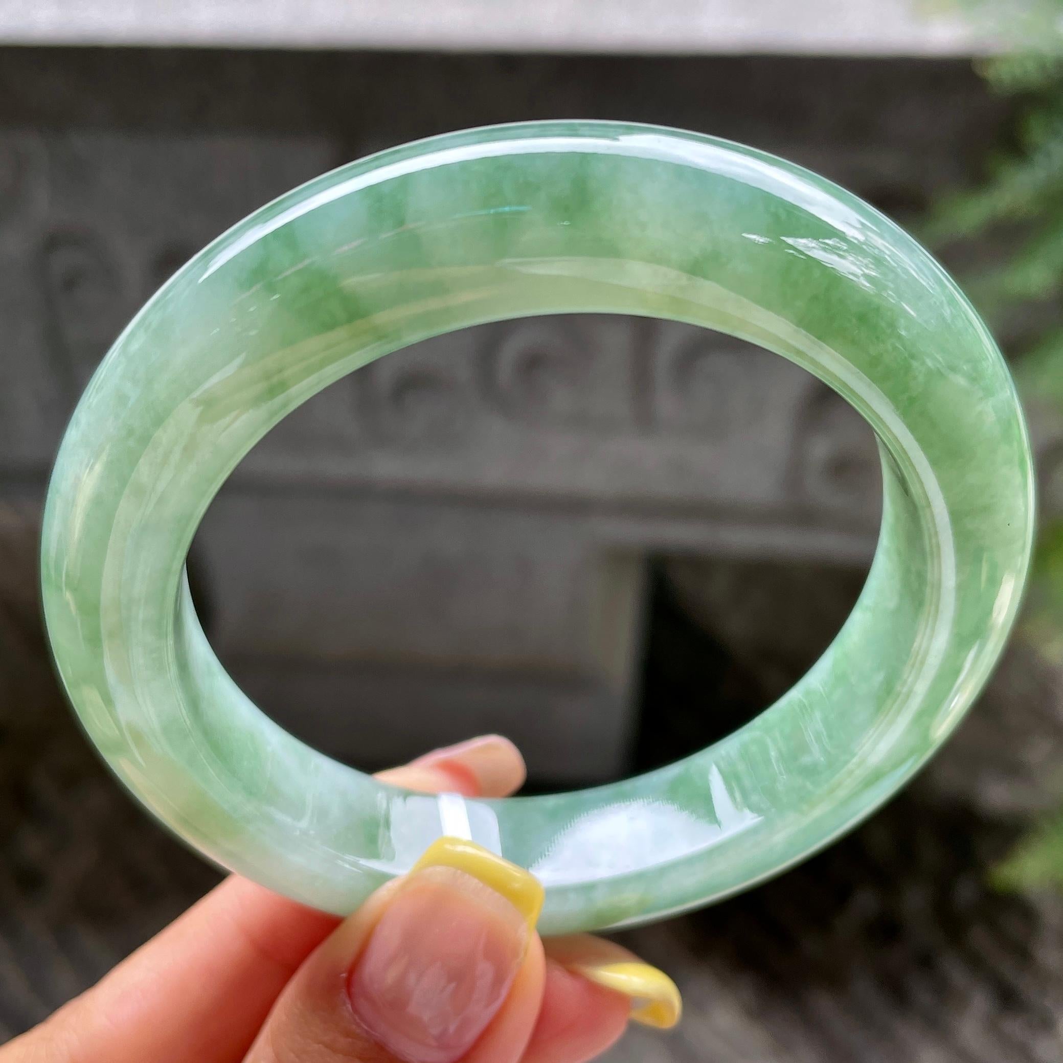 细糯种飘花正圈平安镯56.7圈      天然缅甸A货翡翠（yc383125）