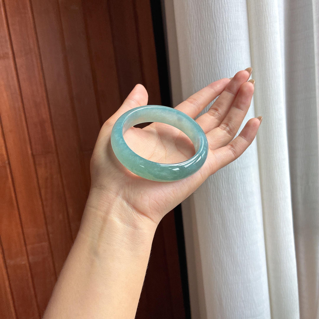 冰种湖水蓝宽版翡翠平安镯（57.8mm）（yc420191）