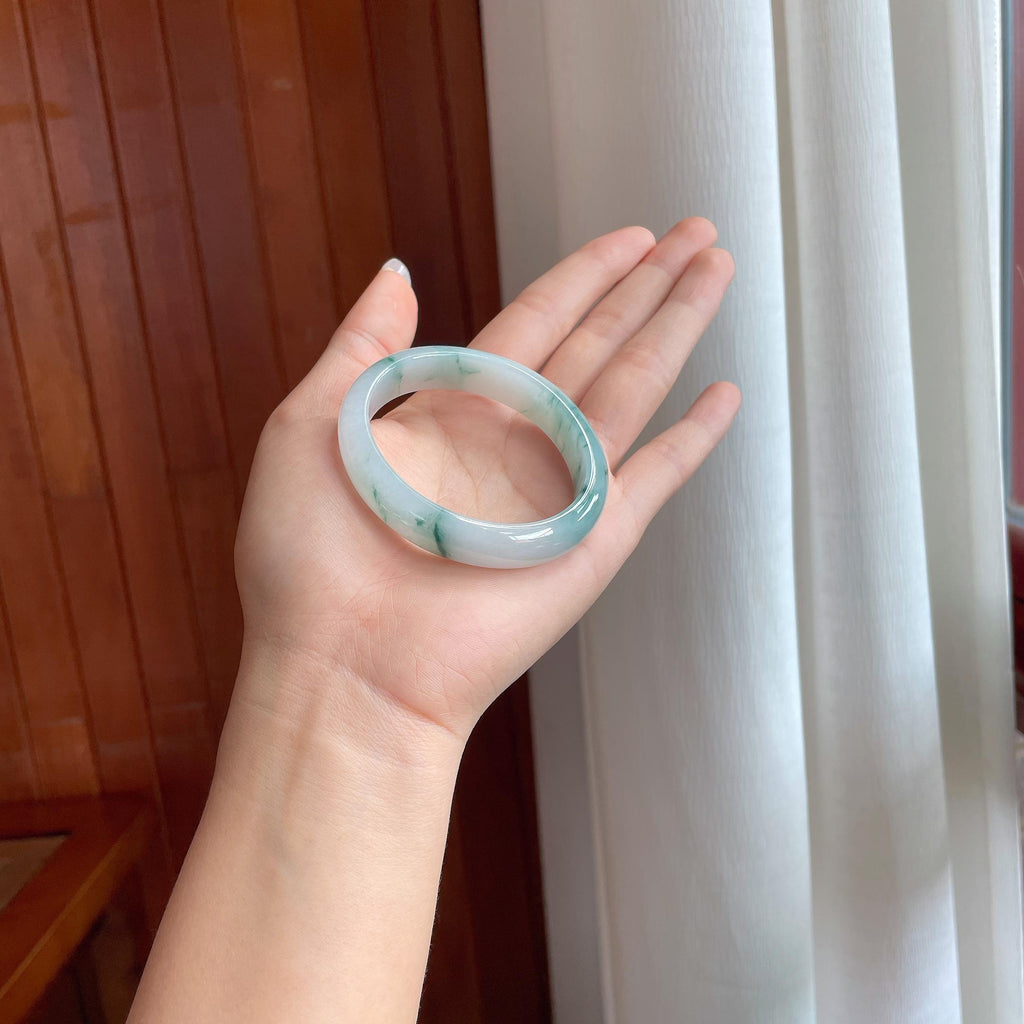 糯冰翡翠飘花贵妃镯（55mm）（yc346547）
