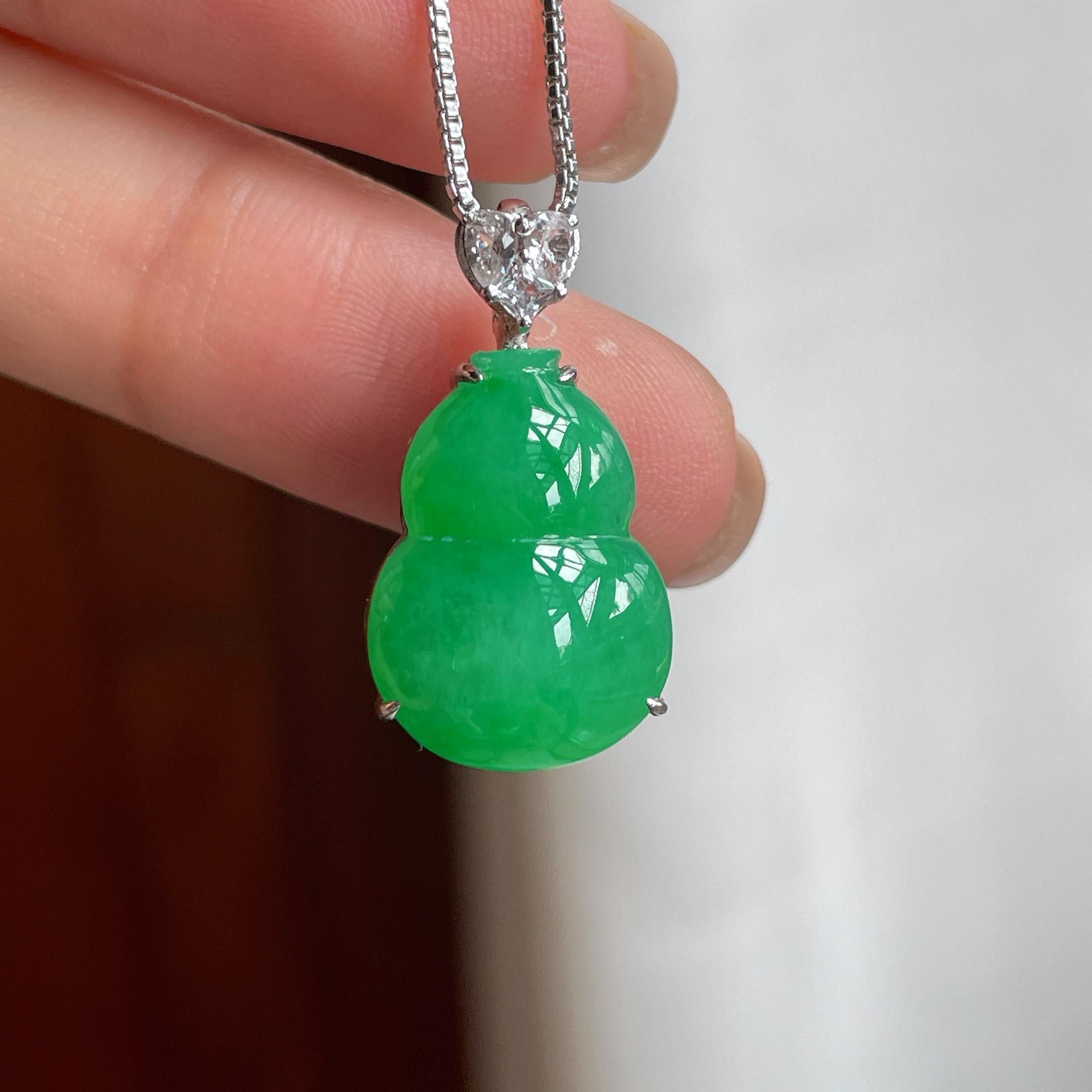 18k金镶糯冰满绿翡翠葫芦（yc418361）