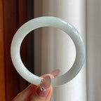 糯种淡底色圆条翡翠手镯（56.8mm）