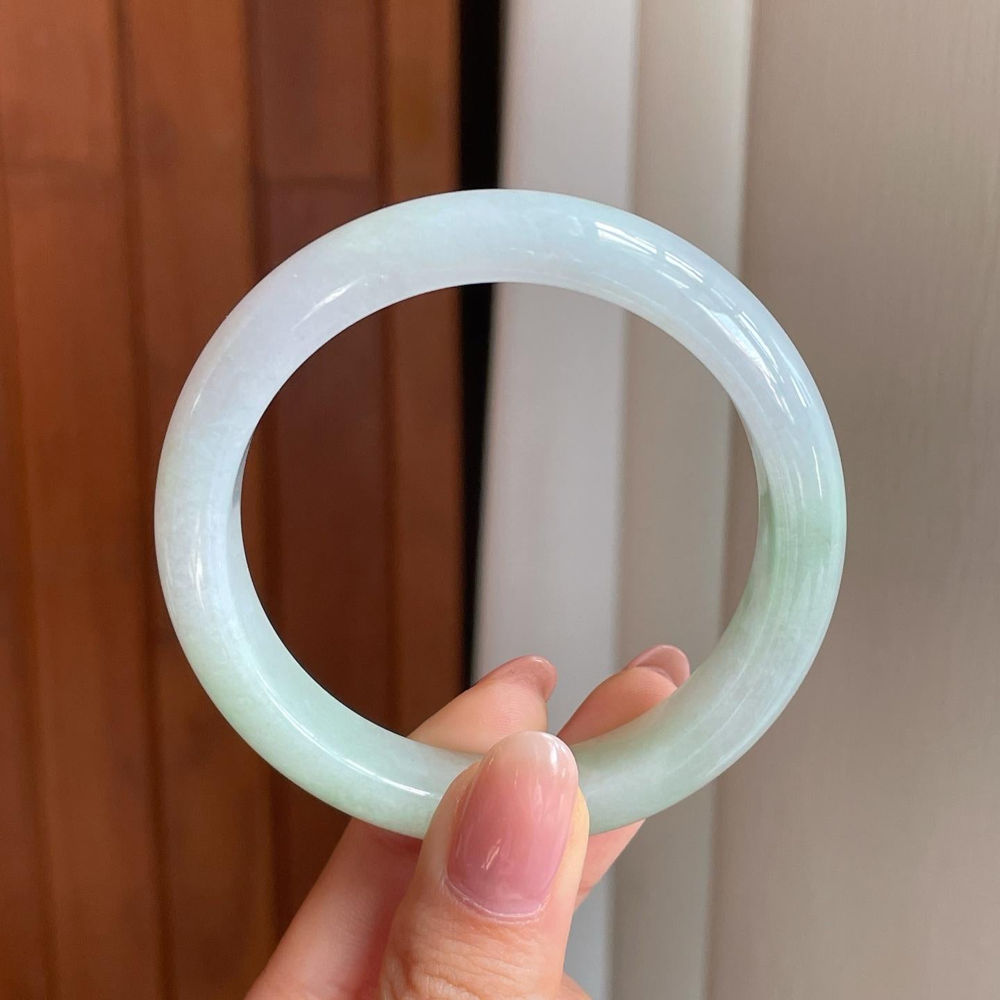 糯冰带色翡翠平安镯（55mm)（yc349374）