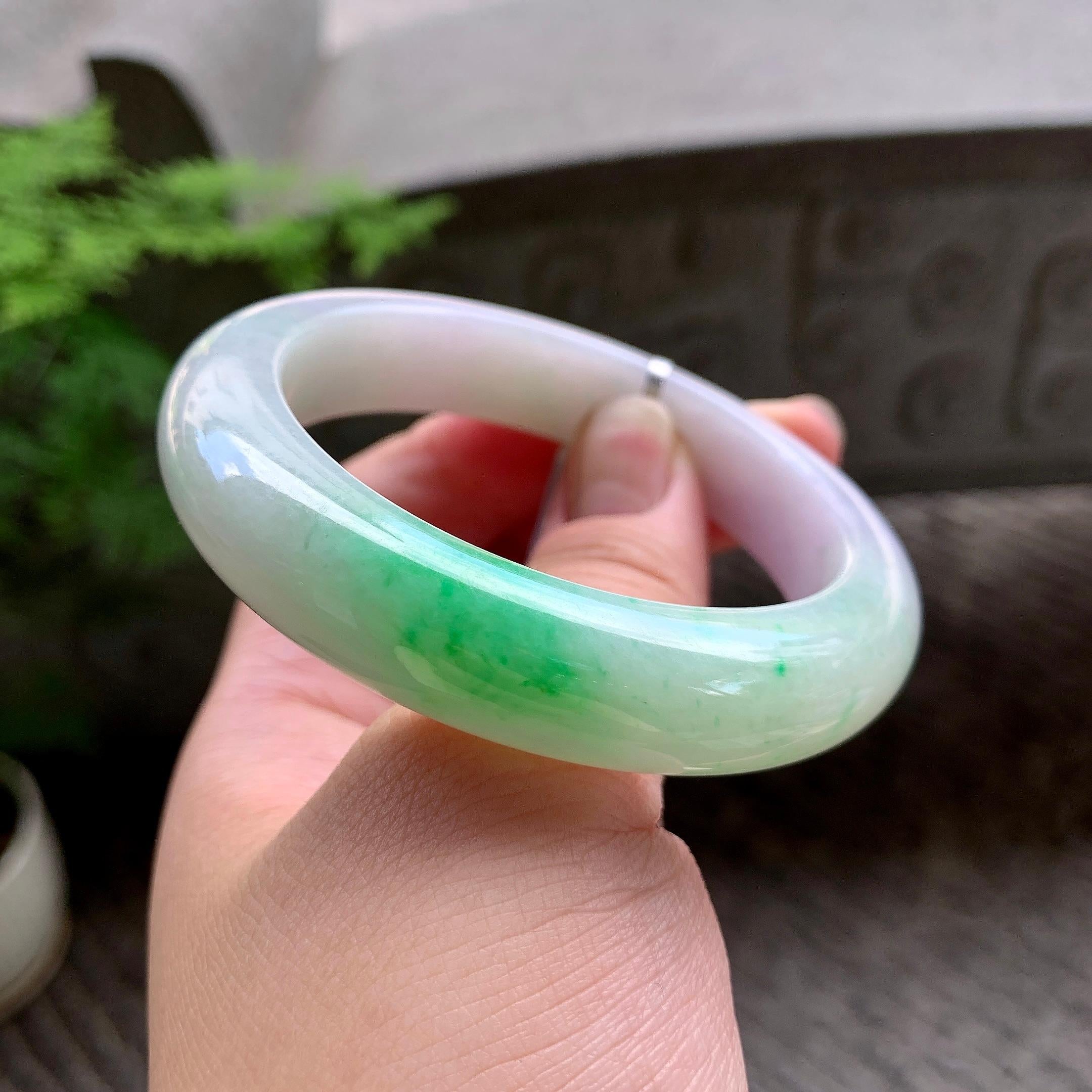 糯种飘绿平安镯（54.3mm）（yc202380）
