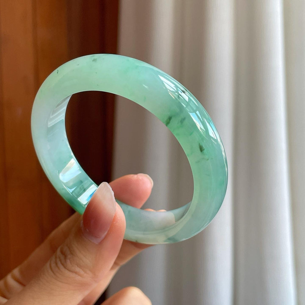 糯冰飘绿花翡翠平安镯（53.7mm）（yc312955）