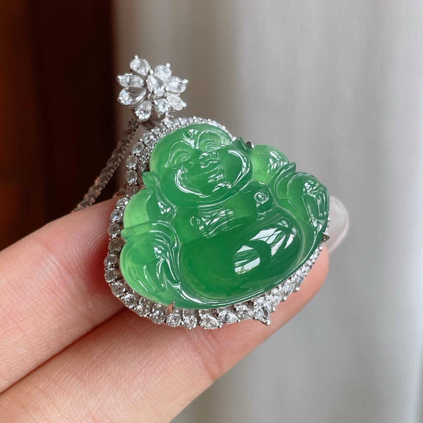 18k金钻镶冰种湖水绿翡翠佛公（yc263547）