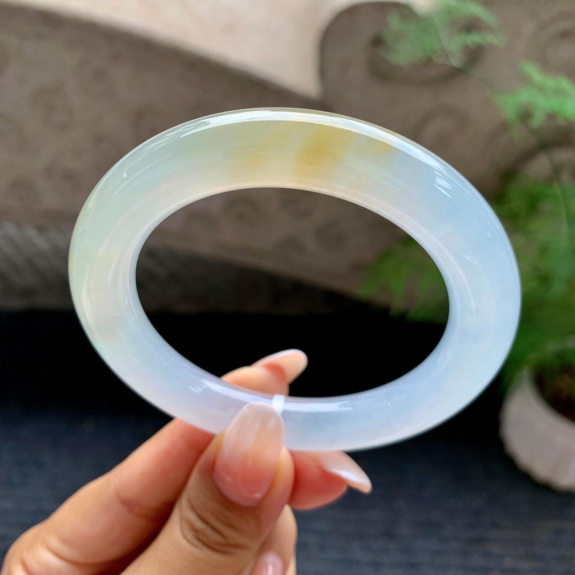 糯冰种飘黄翡圆条手镯（55.3mm）（yc195927）