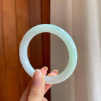 糯冰淡晴底翡翠圆条手镯（55mm）（yc376692）