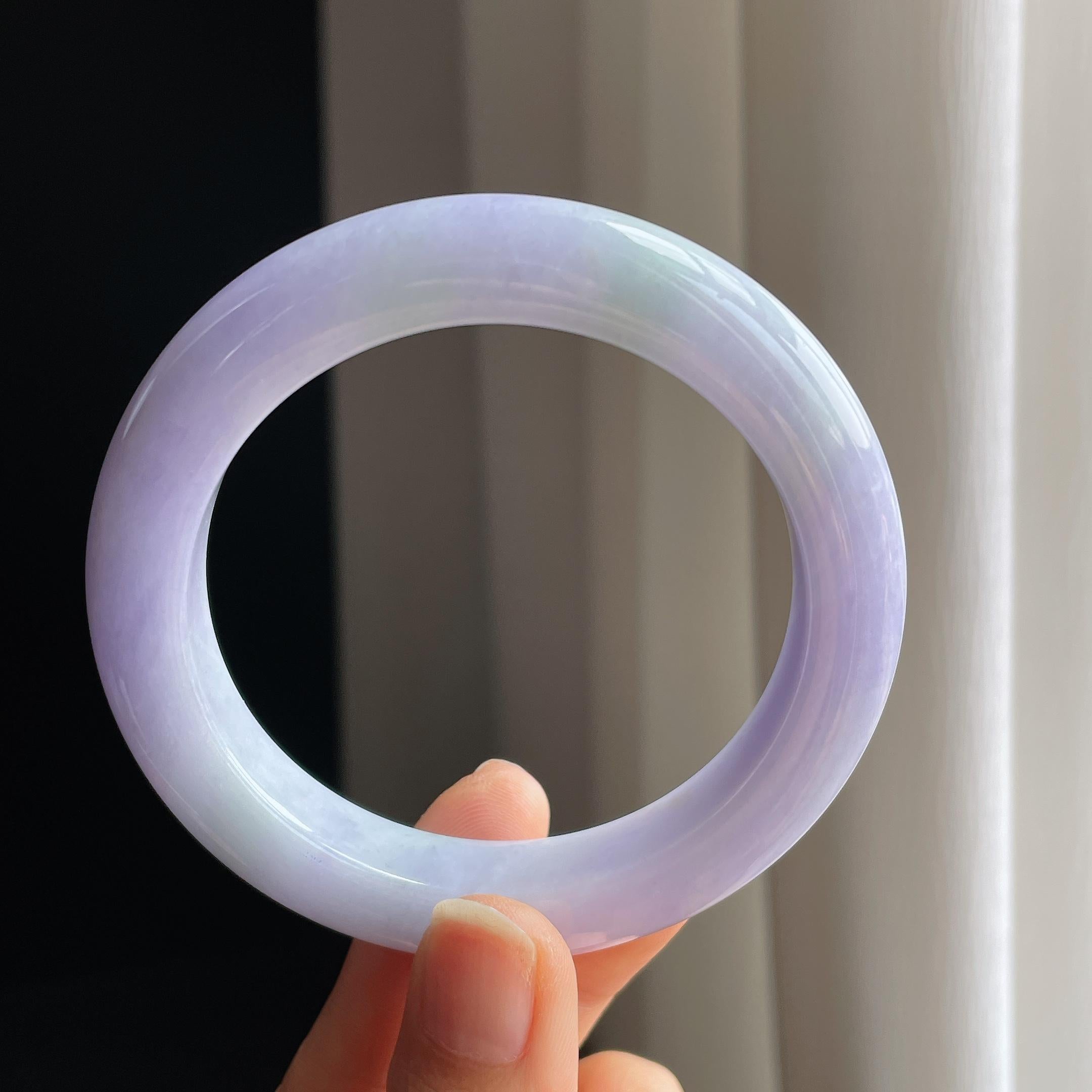 糯冰春带彩翡翠平安镯（58.5mm）（yc345506）