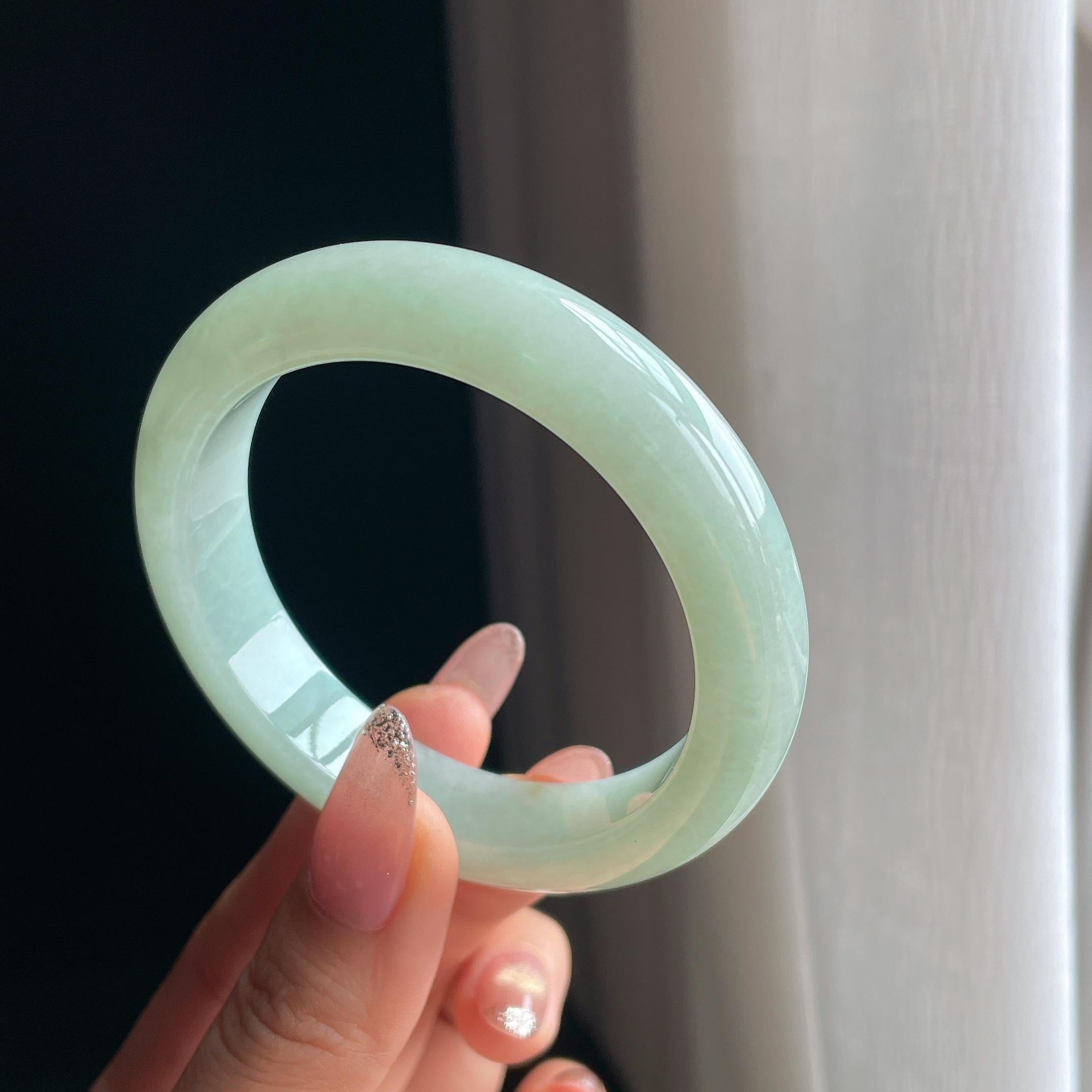 糯冰种晴底翡翠平安镯（55.8mm)（yc350483）