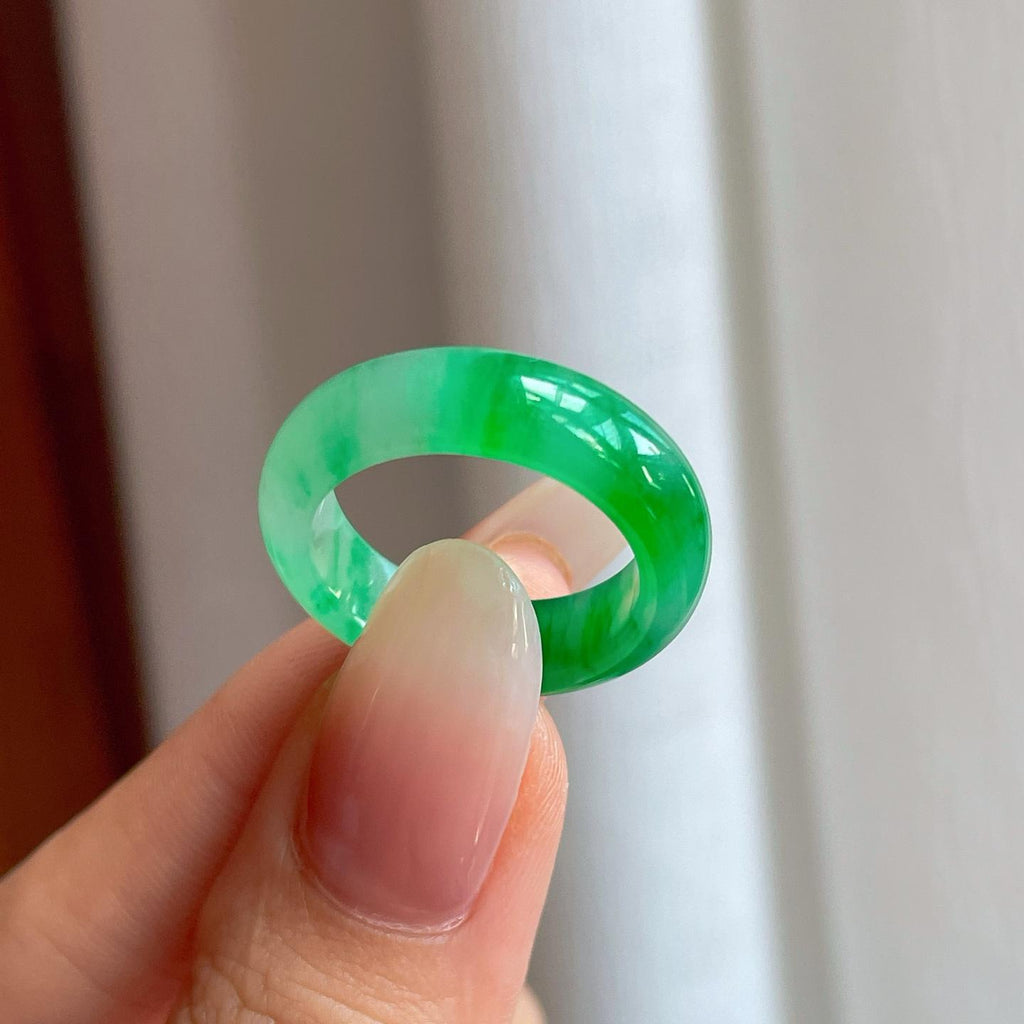 糯冰阳绿翡翠戒圈（yc259090）
